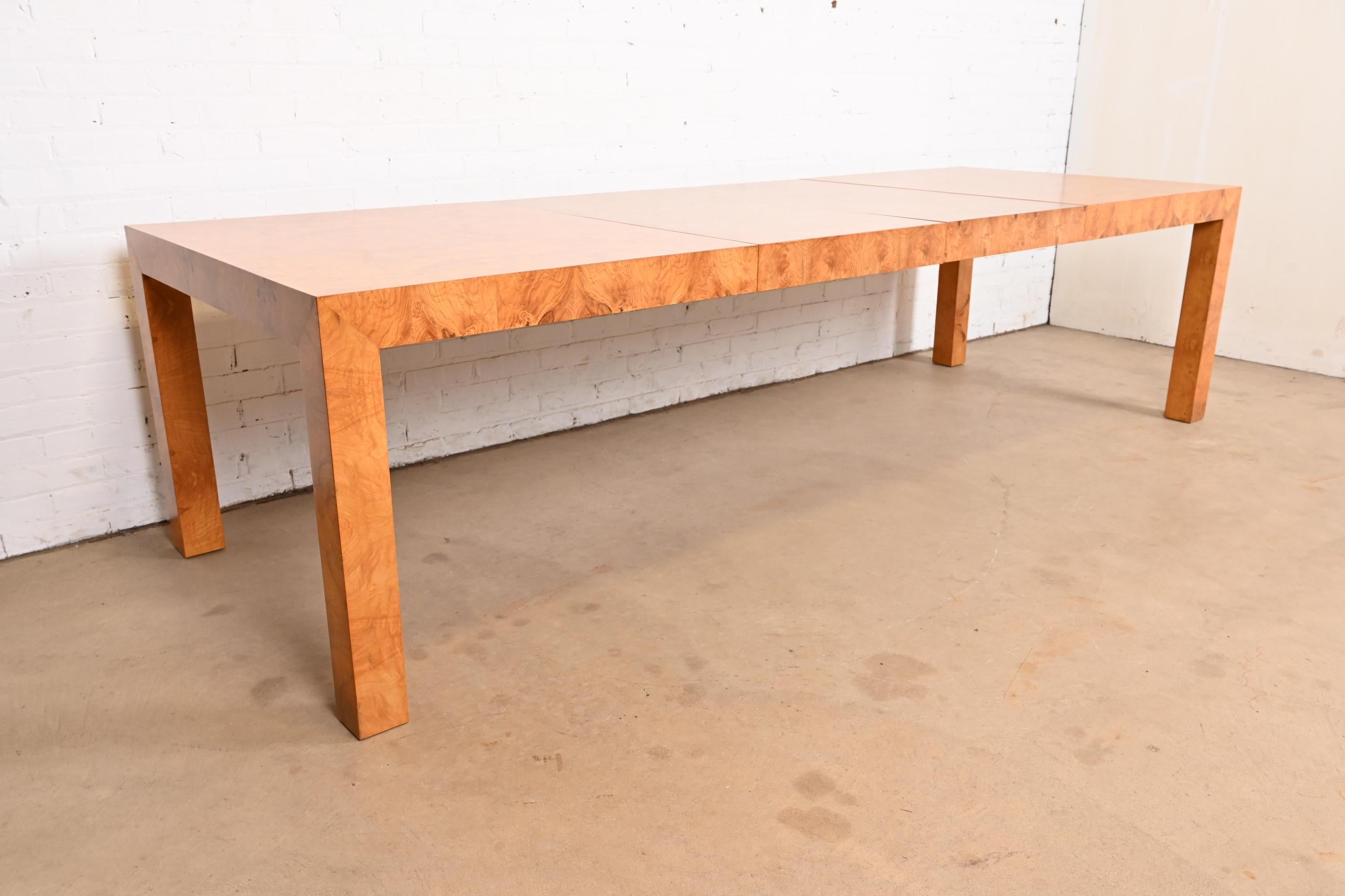 Mid-Century Modern Table Parsons de Milo Baughman pour Thayer Coggin, mi-siècle moderne en bois de ronce en vente
