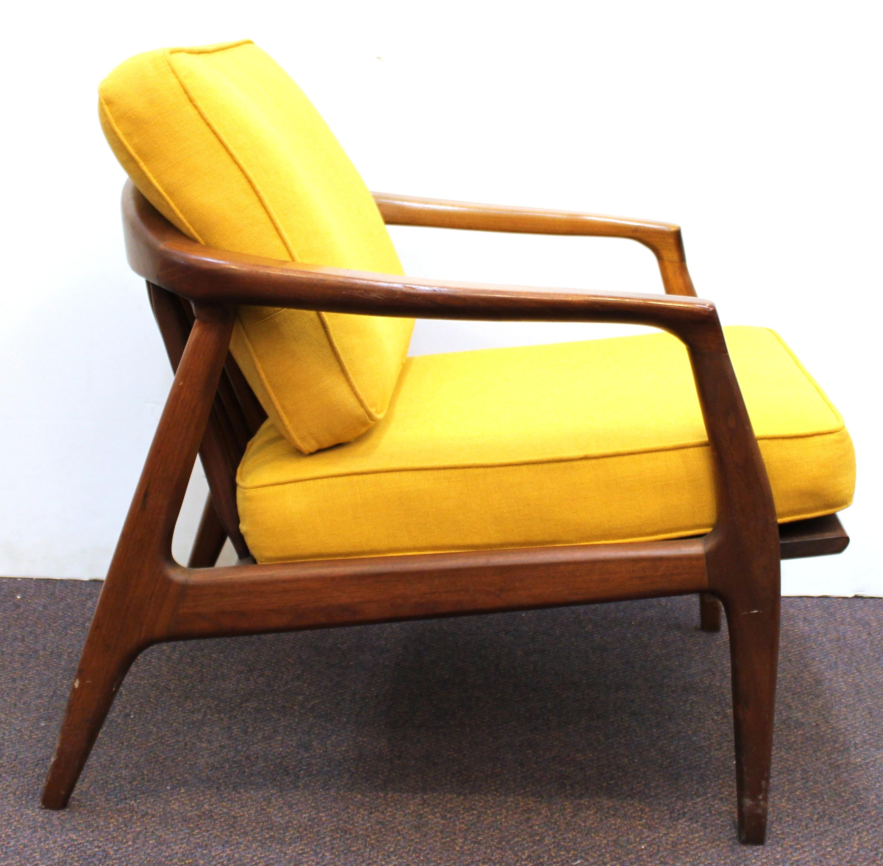 Upholstery Milo Baughman for Thayer Coggin Mid-Century Modern Lounge Chairs