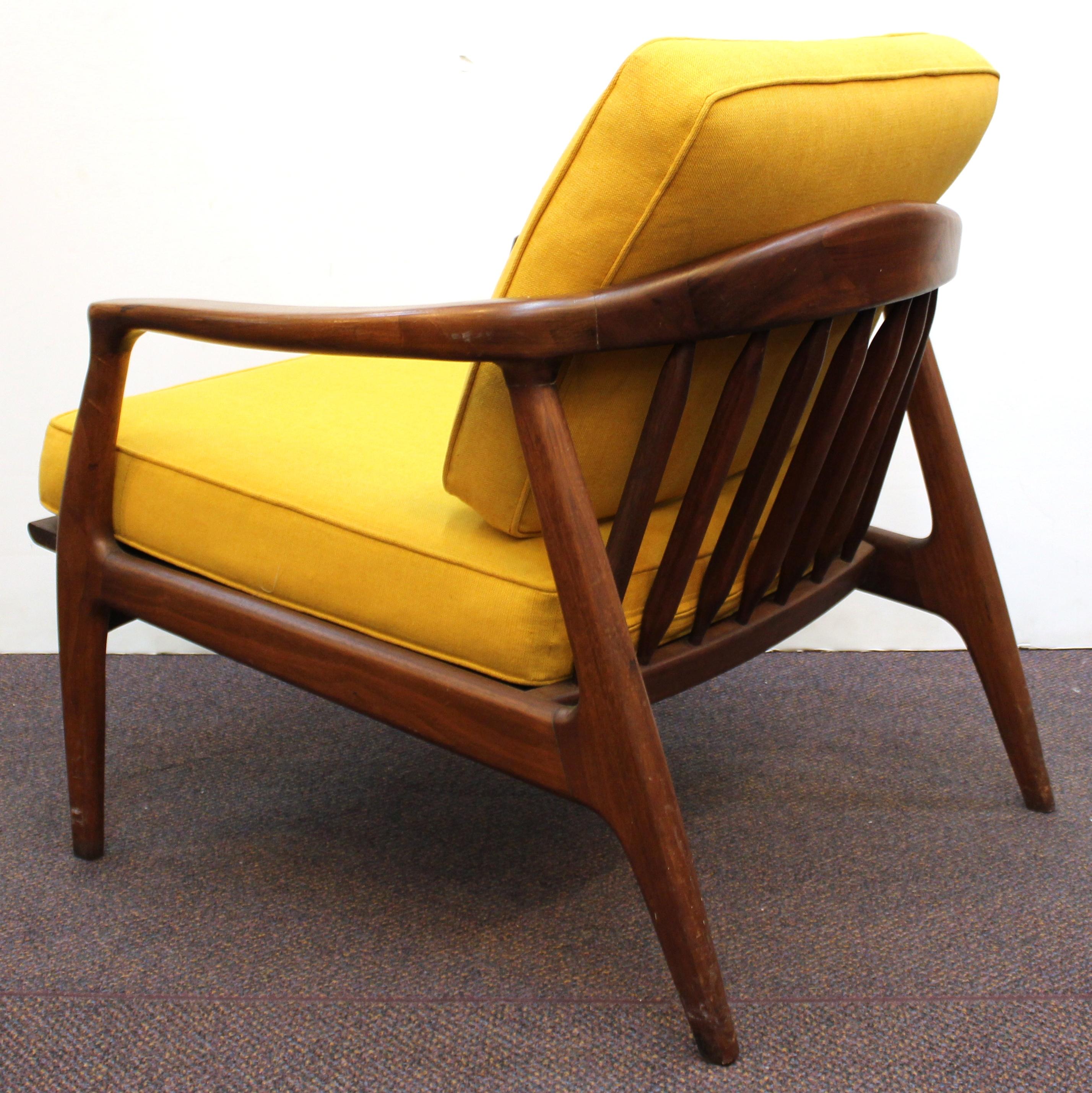Milo Baughman for Thayer Coggin Mid-Century Modern Lounge Chairs 2