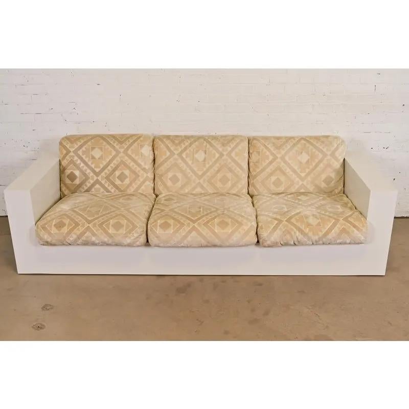 Milo Baughman for Thayer Coggin Mid-Century Modern Tuxedo Sofa, Circa 1970s In Good Condition For Sale In South Bend, IN