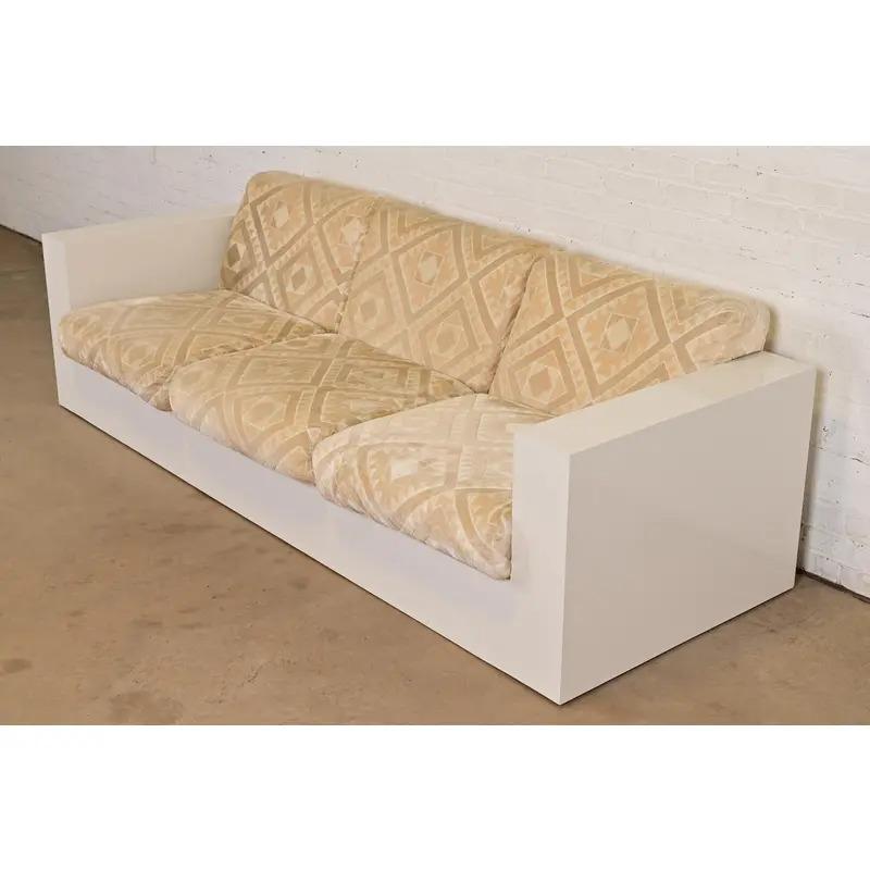 Upholstery Milo Baughman for Thayer Coggin Mid-Century Modern Tuxedo Sofa, Circa 1970s For Sale