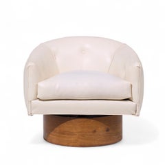 Milo Baughman for Thayer Coggin Mid Century Rosewood Swivel Lounge Chair
