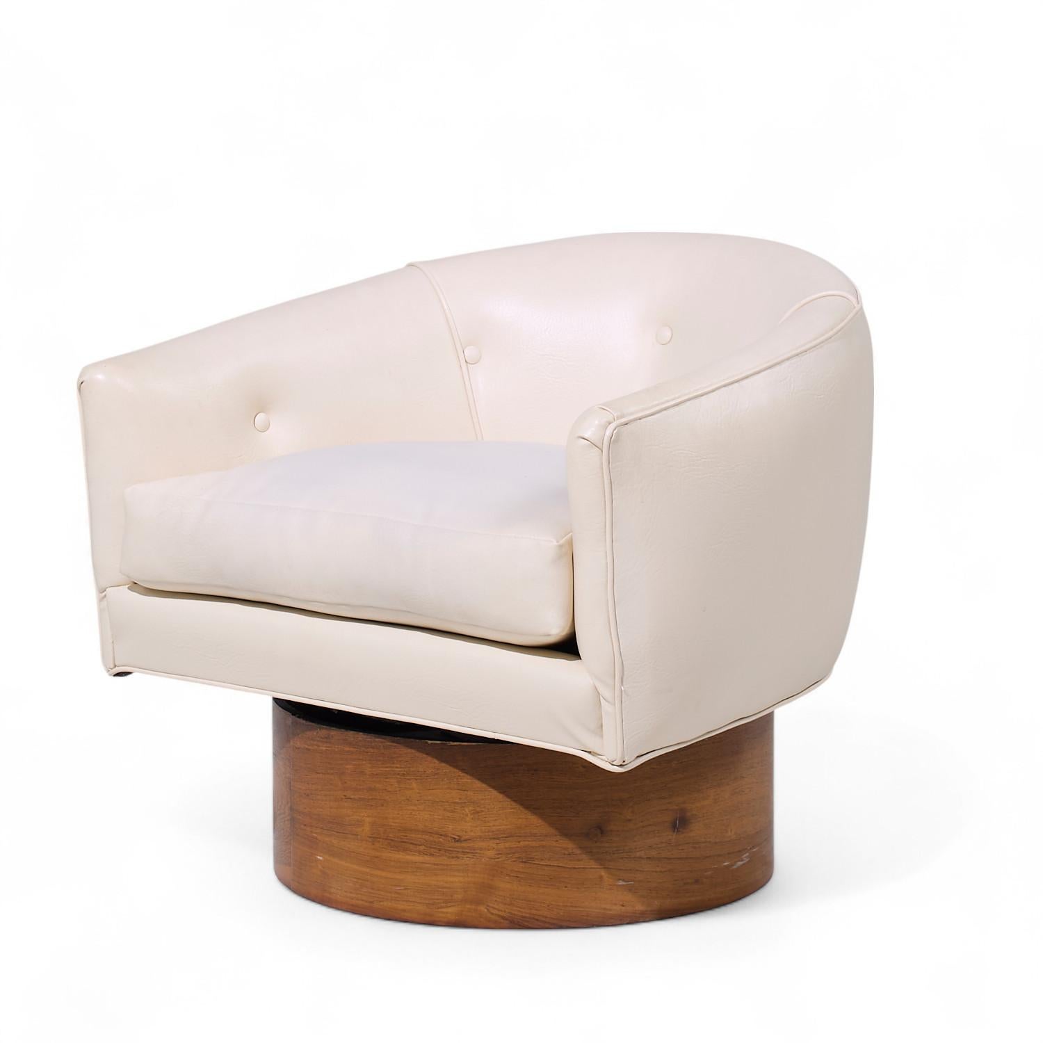Mid-Century Modern Milo Baughman for Thayer Coggin Mid Century Rosewood Swivel Lounge Chair en vente