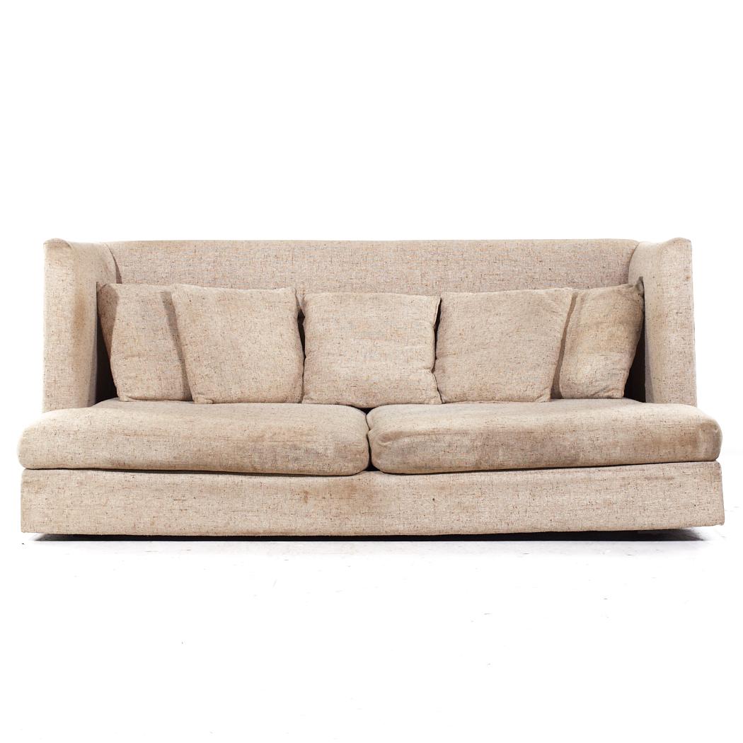 Milo Baughman para Thayer Coggin Sofá refugio de mediados de siglo

Este sofá mide 85 de ancho x 42 de fondo x 37 pulgadas de alto, con una altura del asiento de 15 y una altura de los brazos de 37 pulgadas

Todos los muebles pueden adquirirse en lo