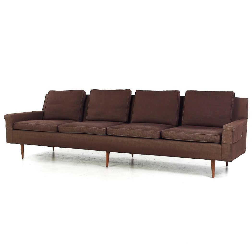 Milo Baughman für Thayer Coggin: 4er-Sitz-Sofa aus Nussbaumholz (Moderne der Mitte des Jahrhunderts) im Angebot