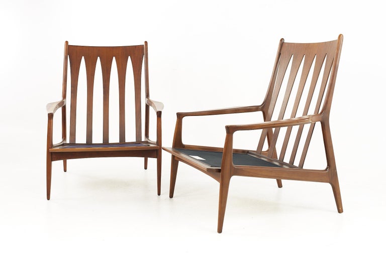 Mid-Century Modern Milo Baughman for Thayer Coggin Mid-Century Walnut Archie Lounge Chairs, a Pair For Sale
