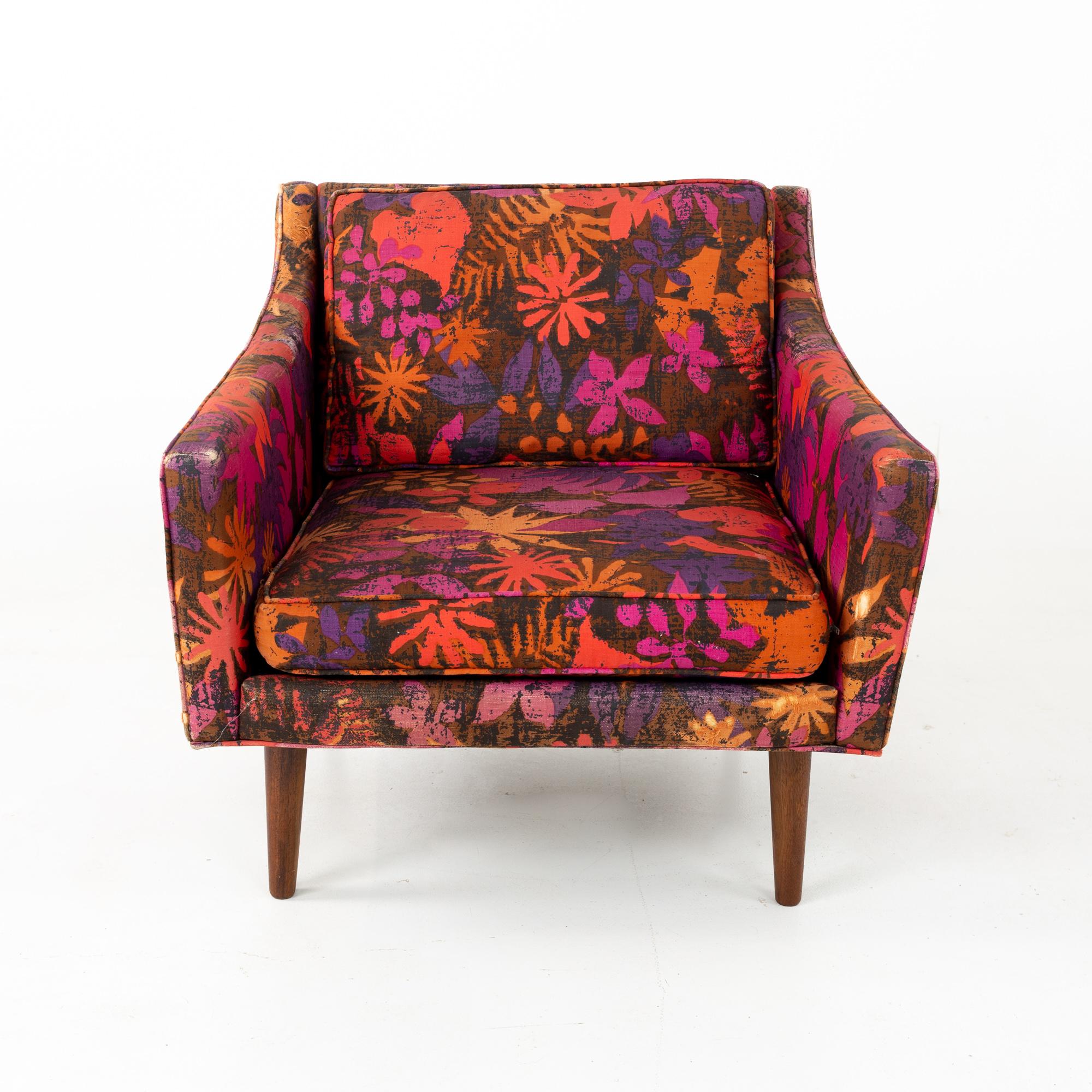 20th Century Milo Baughman for Thayer Coggin Mid Century Lounge Chairs, Pair
