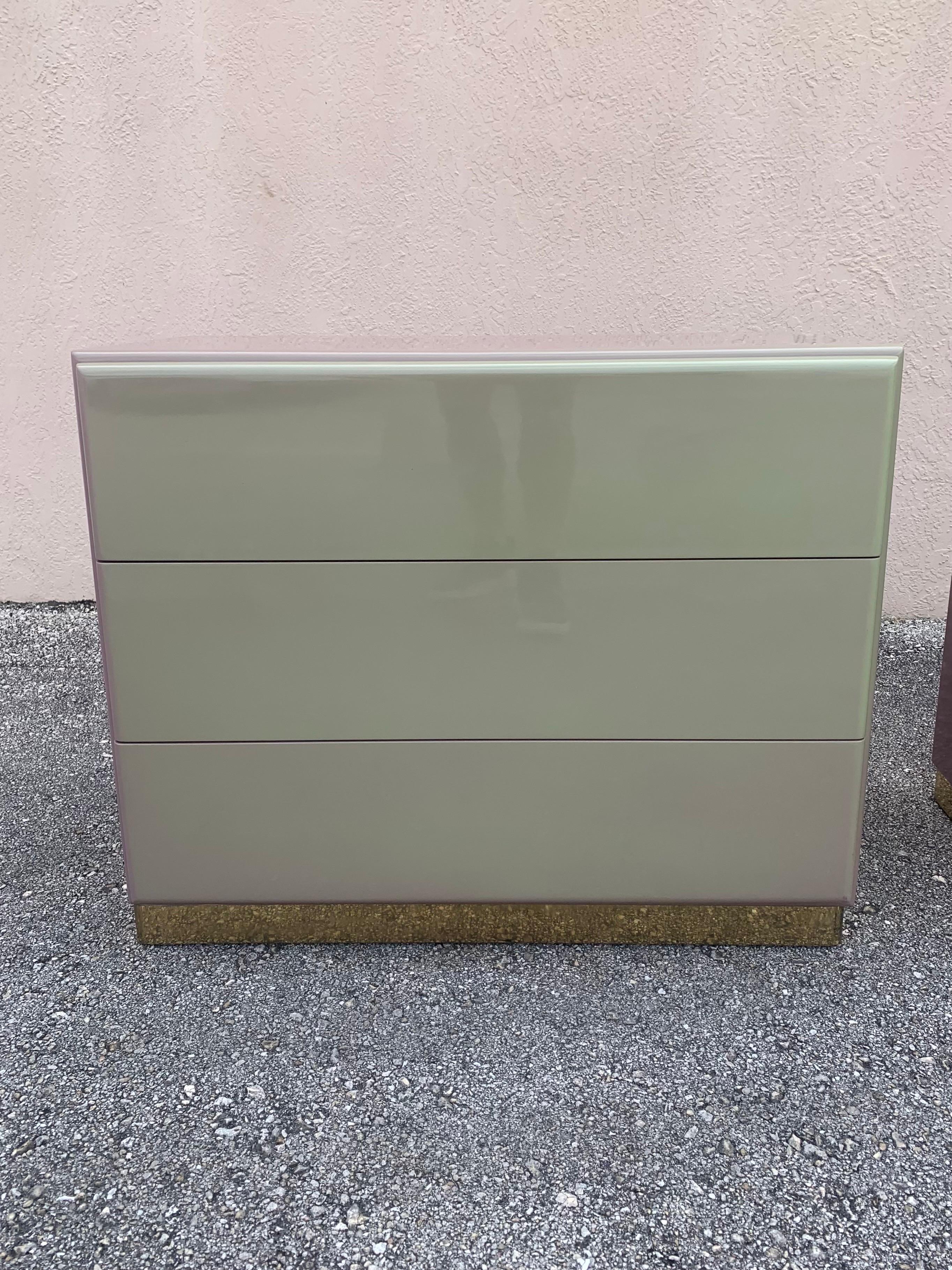Milo Baughman for Thayer Coggin Night Stands in Jade and Magenta For Sale 7