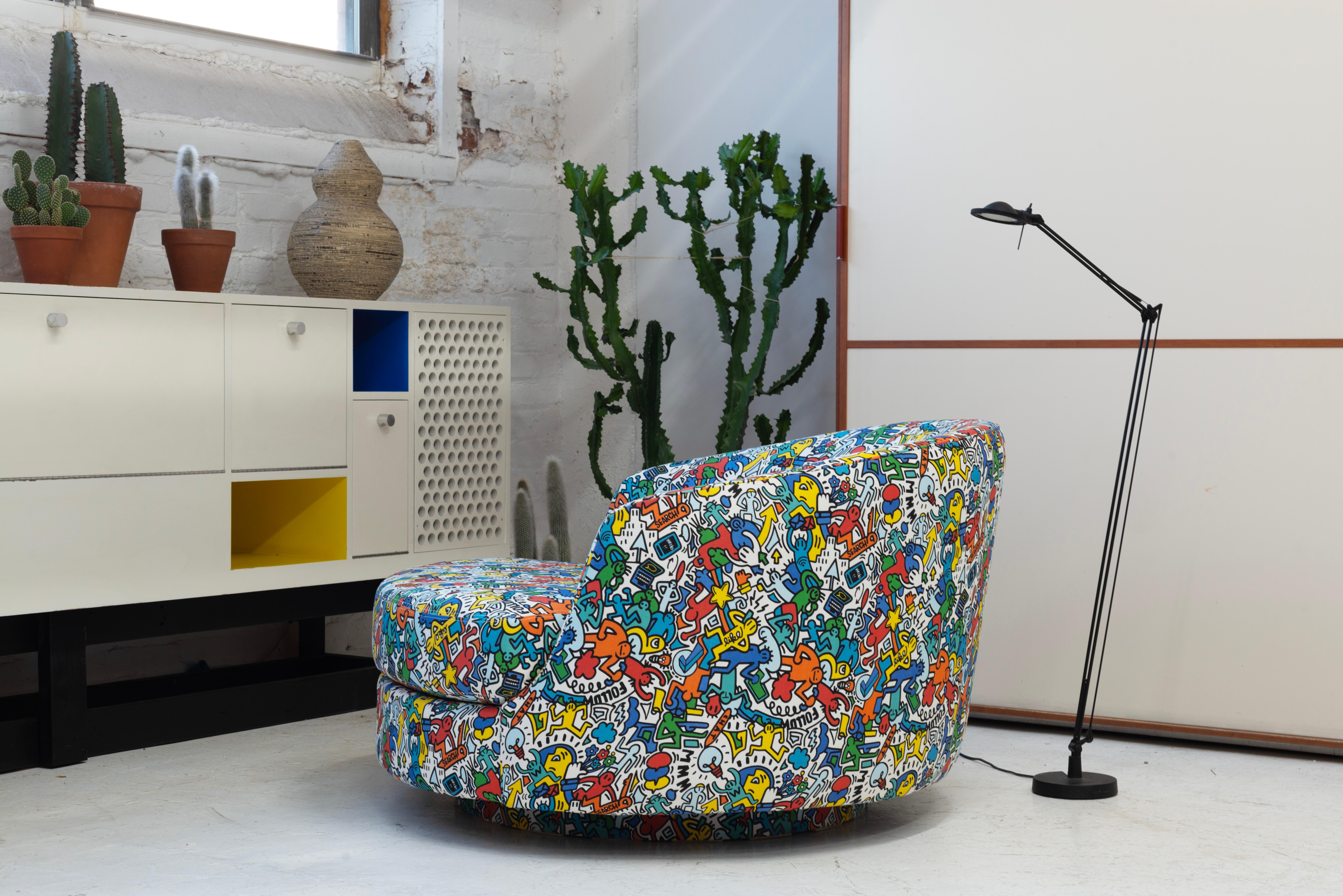 Mid-Century Modern Milo Baughman for Thayer Coggin Oversized Swivel Lounge Chair For Sale