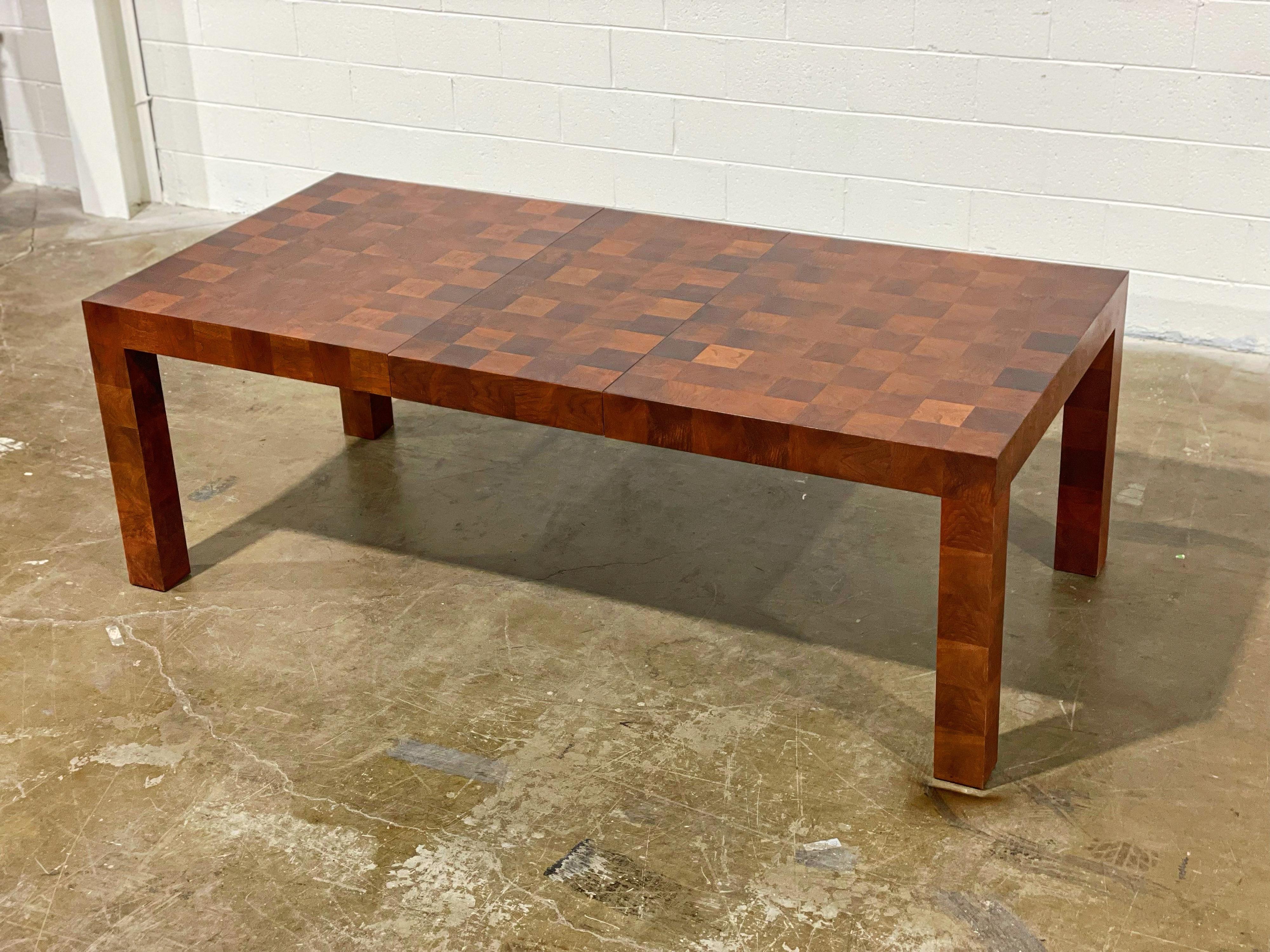 Milo Baughman for Thayer Coggin Parsons Dining Table in Patchwork Walnut Burl In Good Condition In Framingham, MA