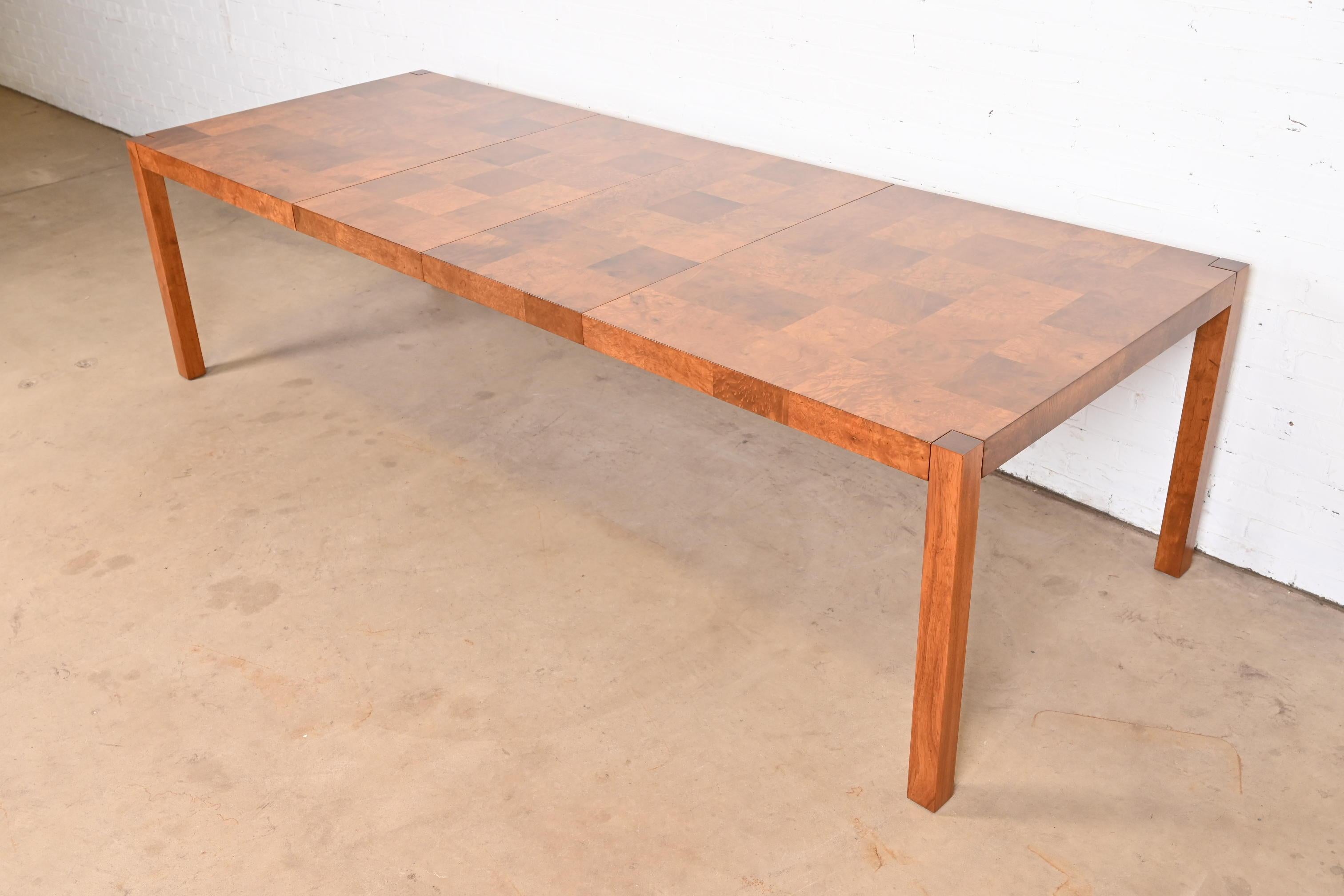 Américain Table de salle à manger Parsons en broussin patchwork de Milo Baughman pour Thayer Coggin en vente