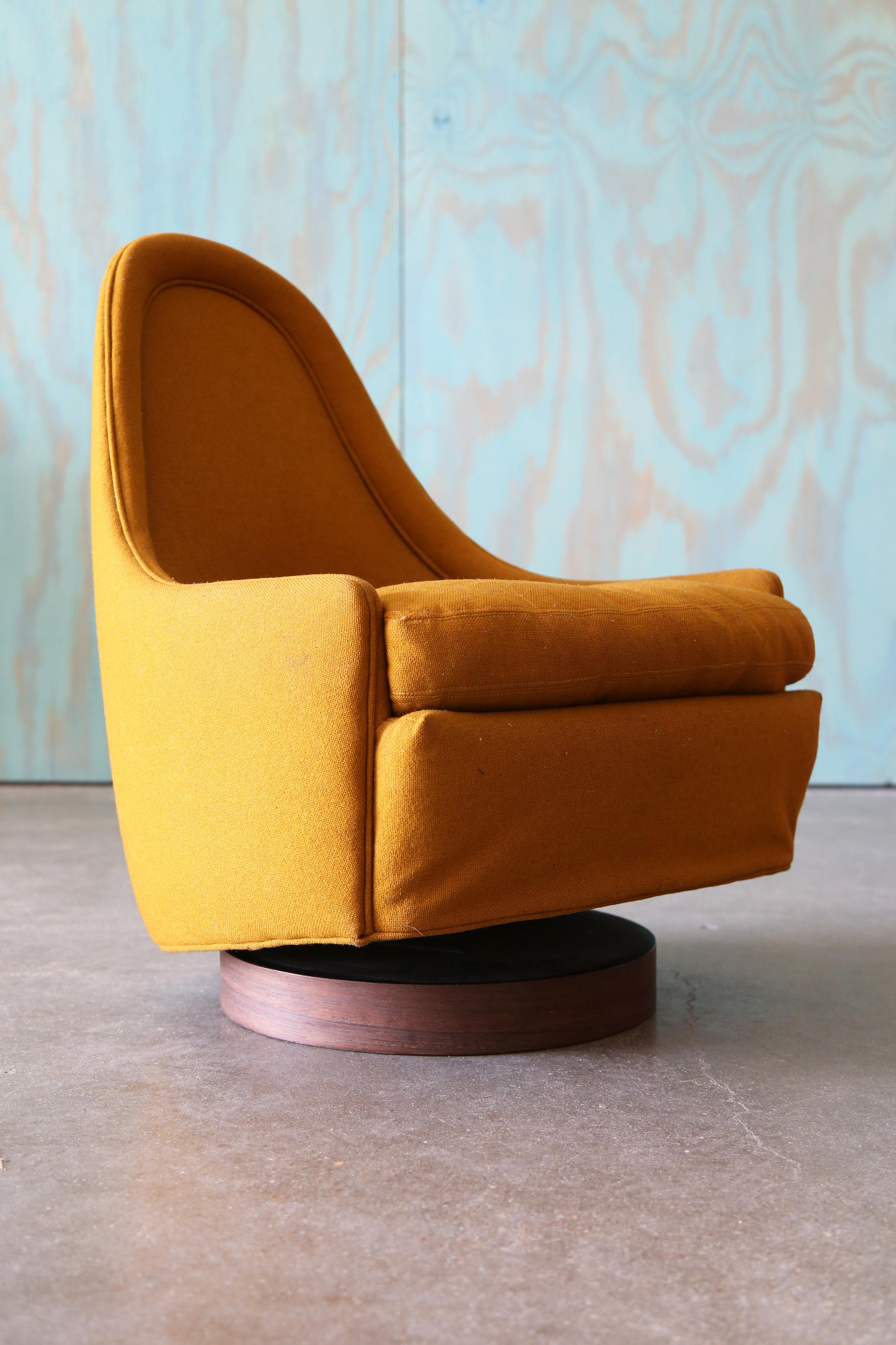 Lana Milo Baughman per Thayer Coggin Petite Swivel Chairs Rosewood - Set di 3 MCM in vendita