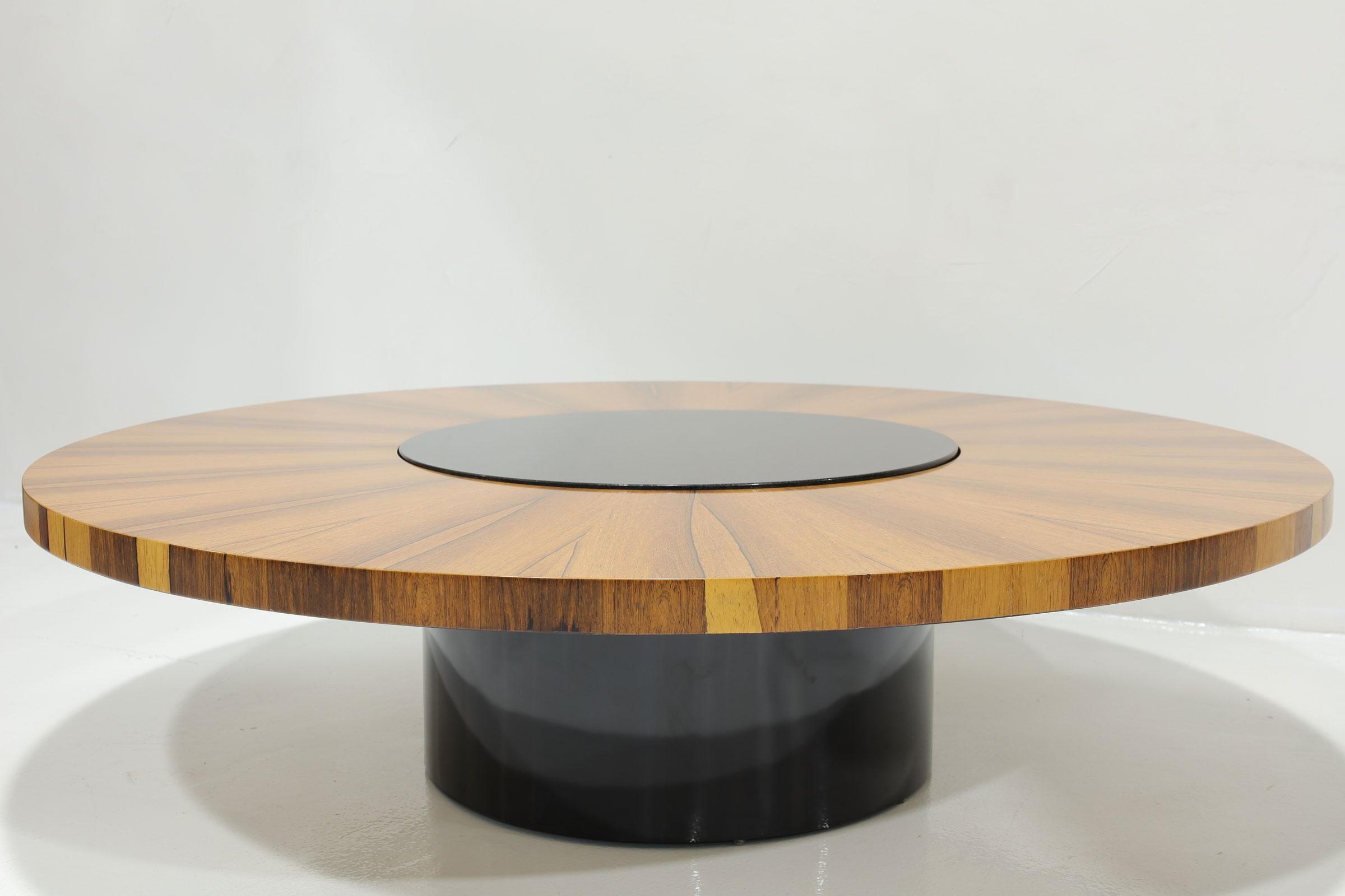 Milo Baughman para Thayer Coggin Mesa de centro giratoria Lazy Susan de palisandro, años 60 Estadounidense en venta