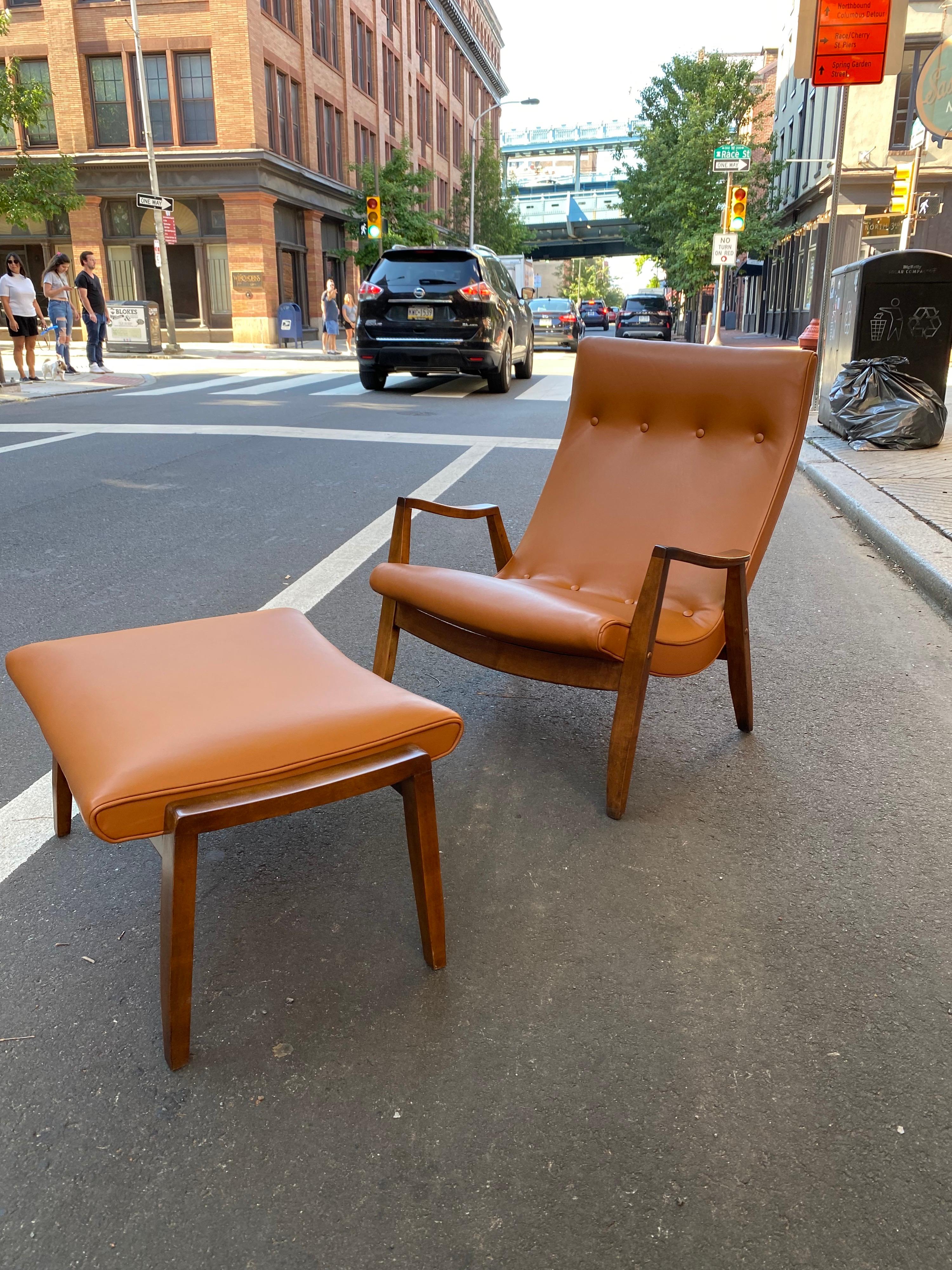 Milo Baughman for Thayer Coggin Scoop Chair and Ottoman in Leather 3