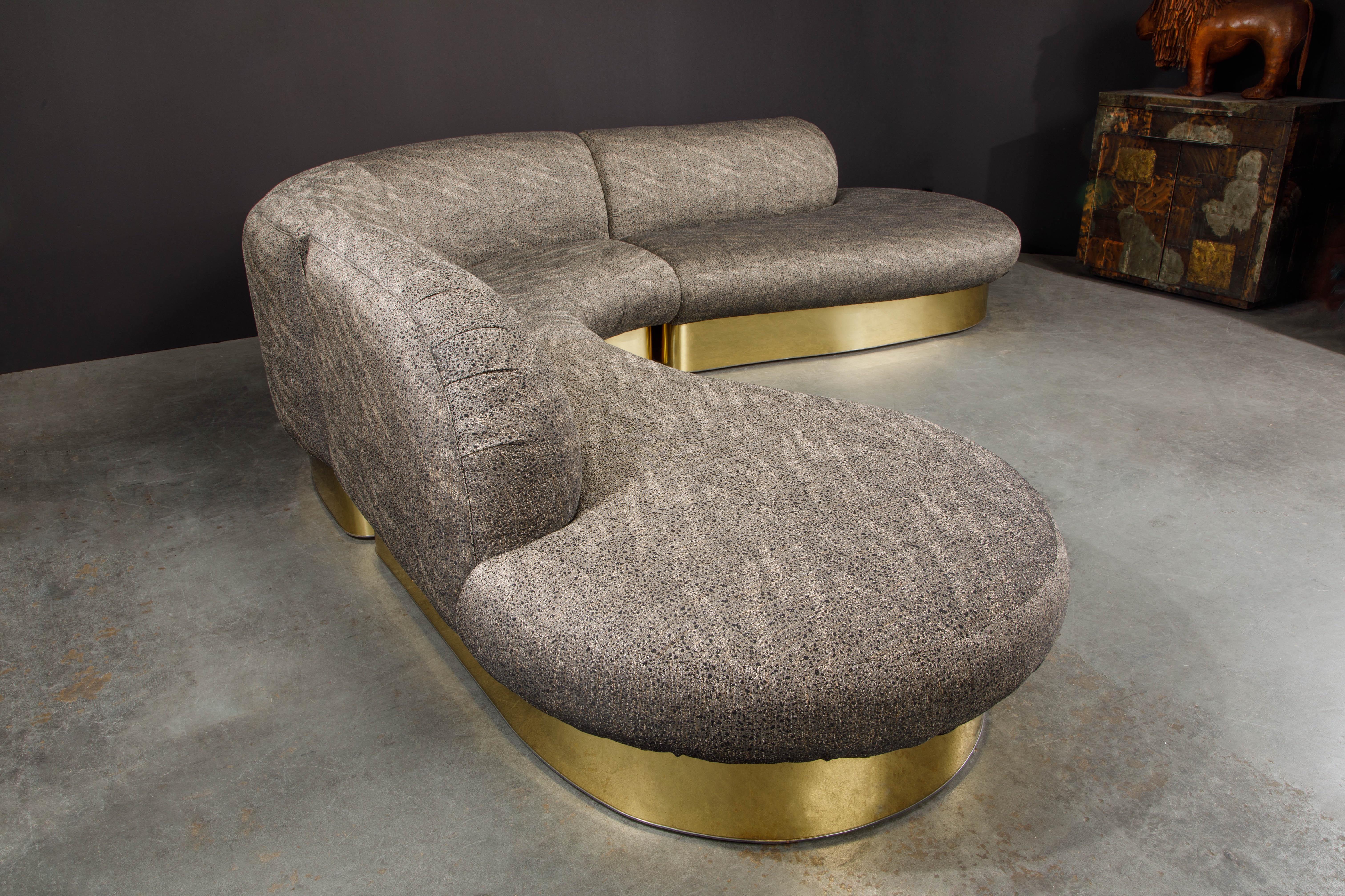 Milo Baughman for Thayer Coggin 'Serpentine' Sofa with Brass Base, Signed In Good Condition In Los Angeles, CA