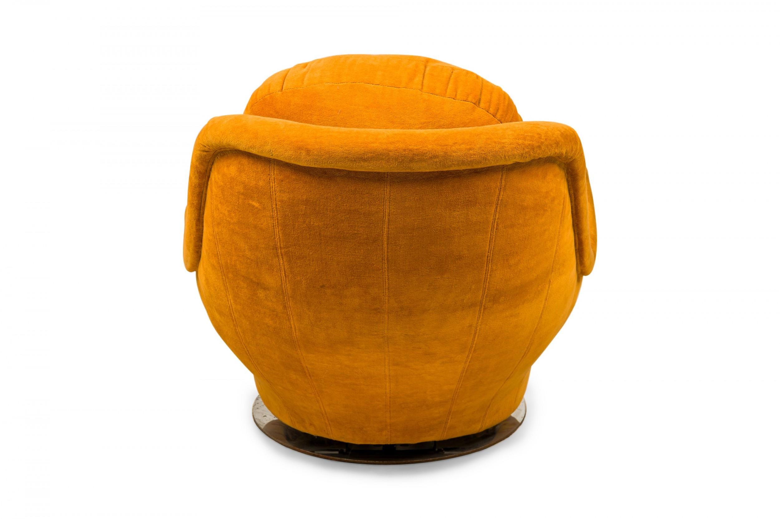 American Milo Baughman for Thayer Coggin Space Age Gold Fabric Swivel Lounge Armchair For Sale