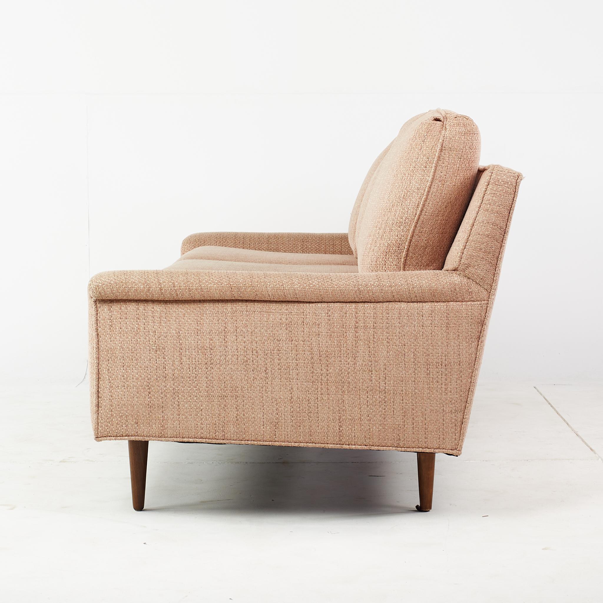 Milo Baughman für Thayer Coggin Stil Mid Century Sofa in neuem Stoff im Angebot 2
