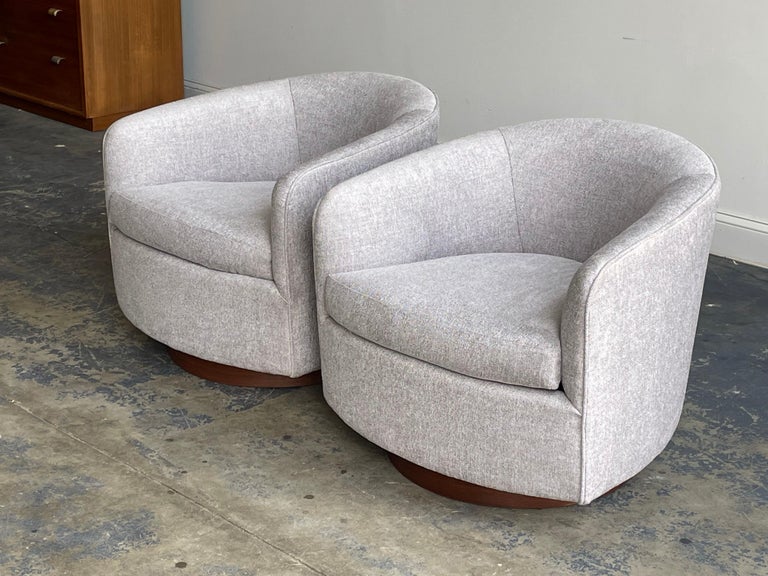 Mid-Century Modern Milo Baughman for Thayer Coggin Swivel and Tilt Chairs For Sale