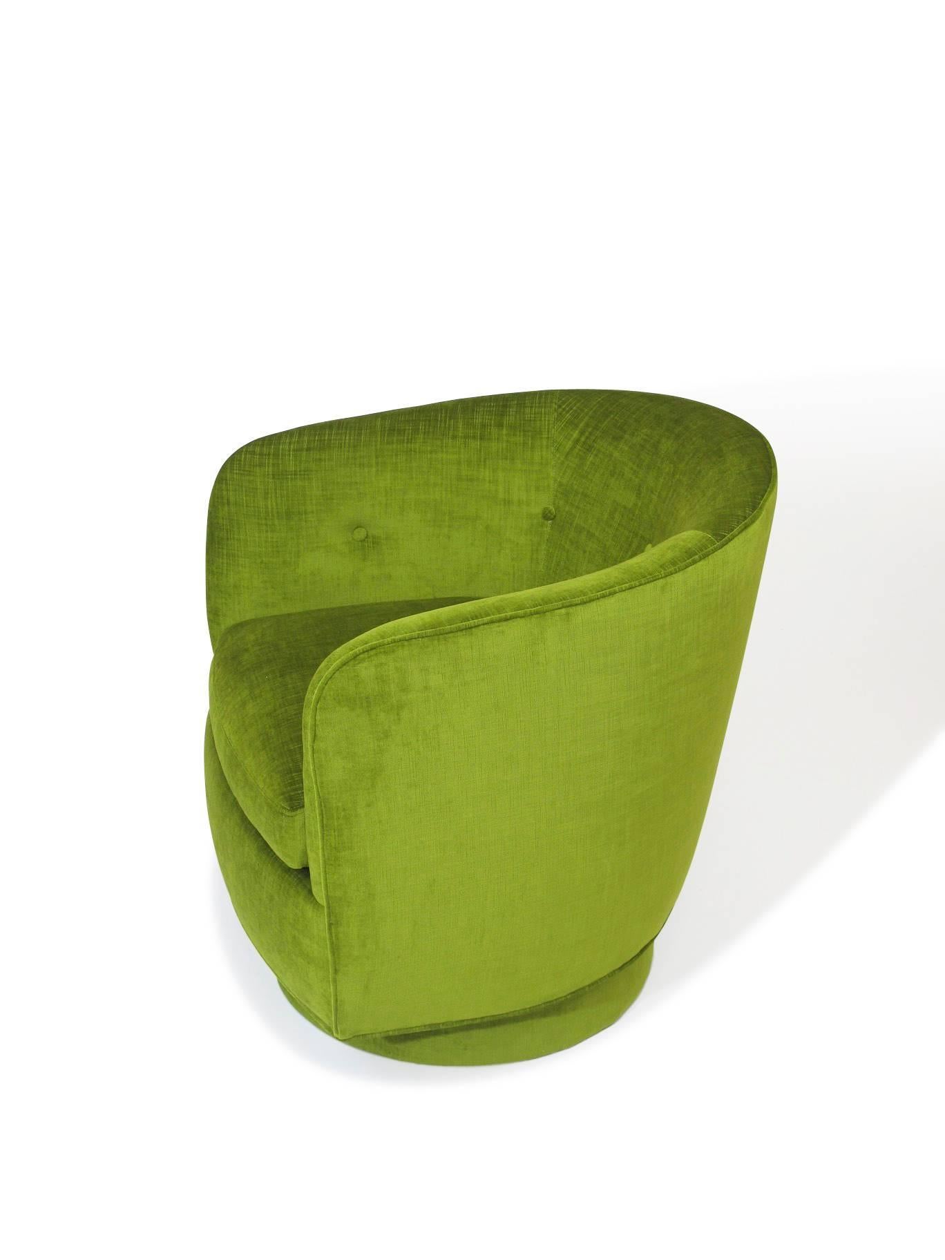 Mid-Century Modern Milo Baughman for Thayer Coggin Swivel and Tilt Lounge Chair in Green Velvet