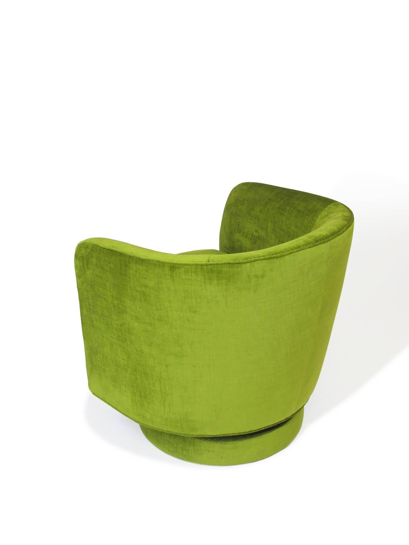 American Milo Baughman for Thayer Coggin Swivel and Tilt Lounge Chair in Green Velvet