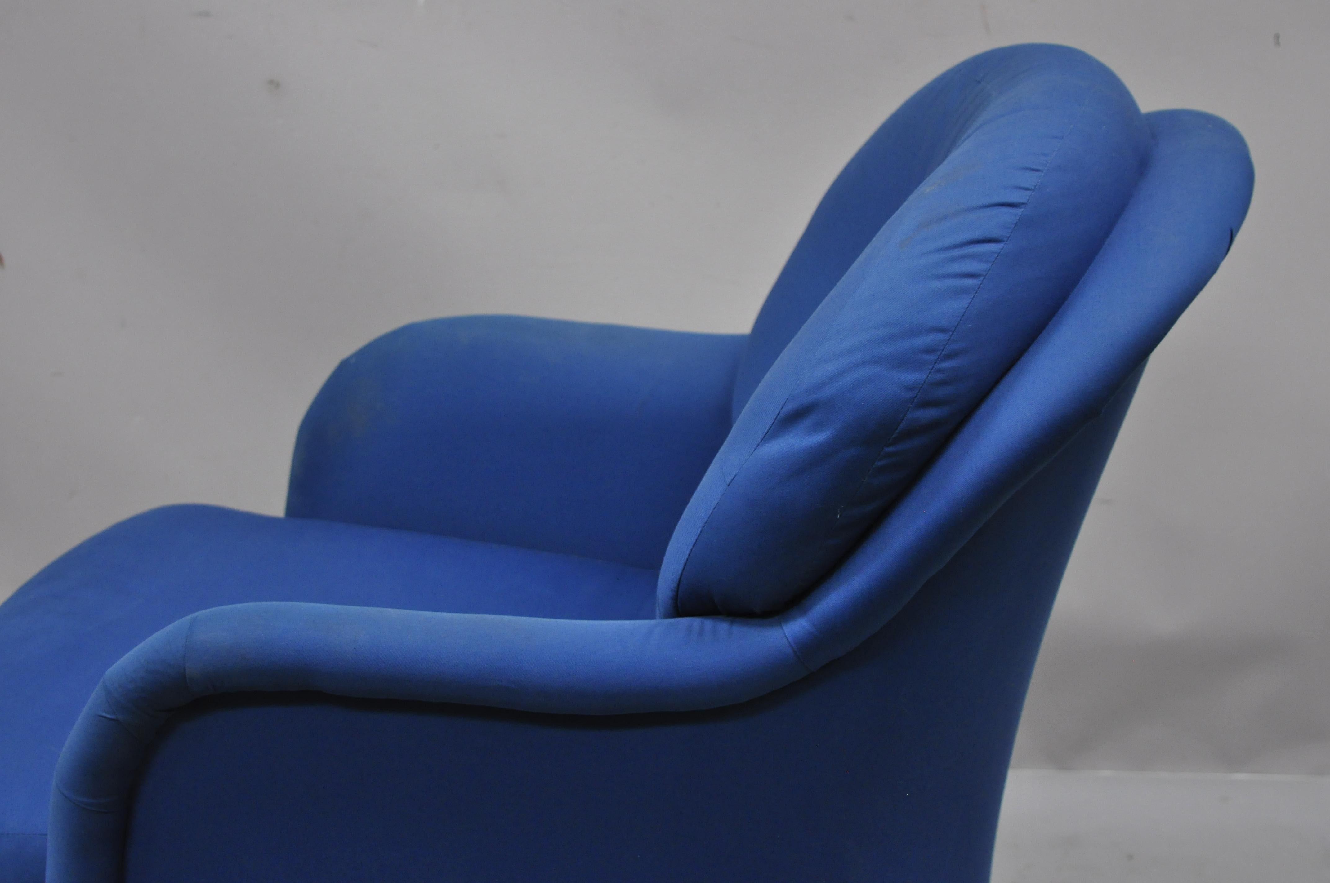 Milo Baughman for Thayer Coggin Swivel Tilt Blue Upholstered Club Lounge Chair In Good Condition For Sale In Philadelphia, PA