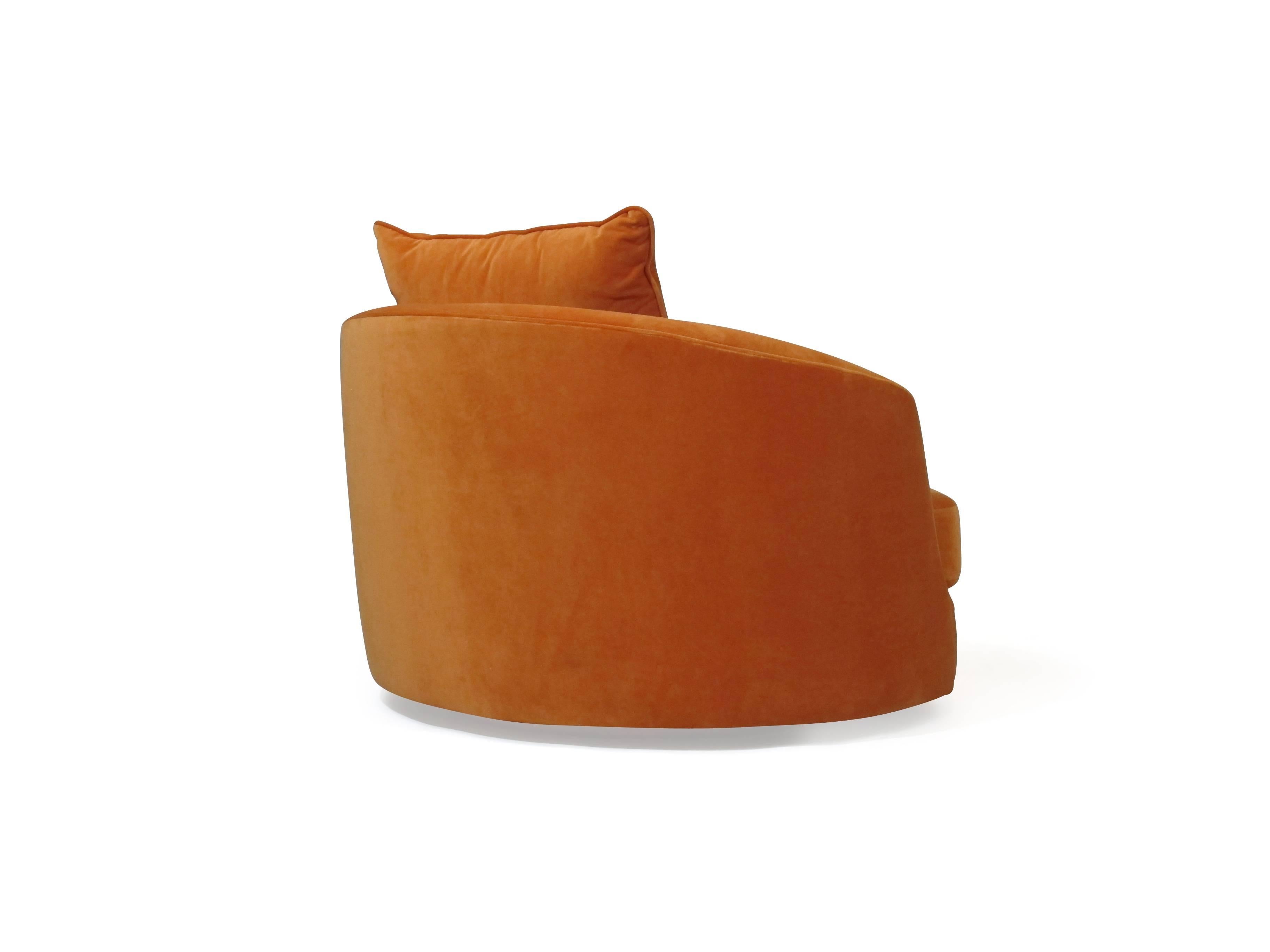 Fait main Fauteuil pivotant Tub Chair Milo Baughman pour Thayer Coggin disponible avec tissu fourni par le client en vente