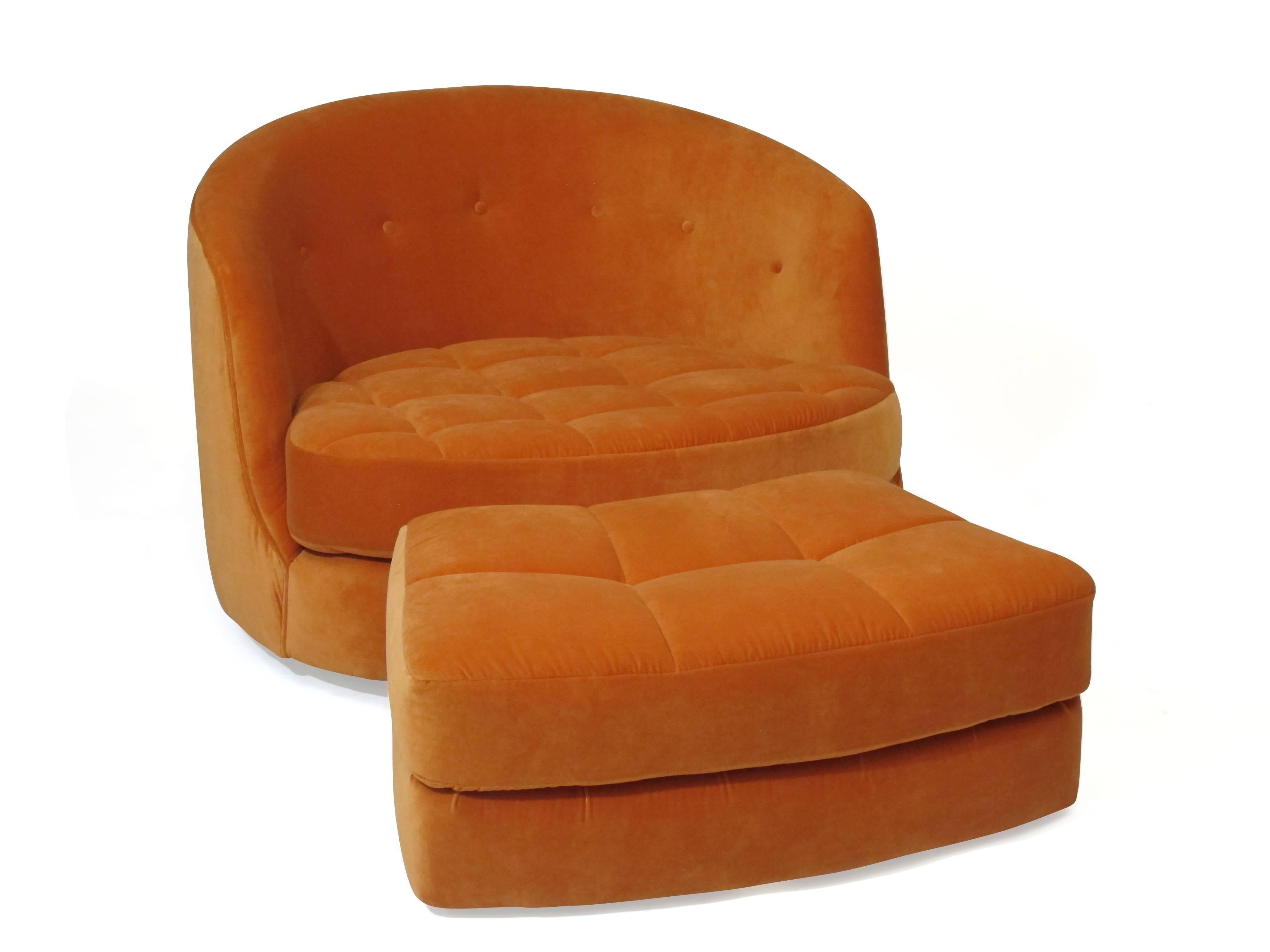 Milo Baughman for Thayer Coggin Swivel Tub Chair Available in COM For Sale 1