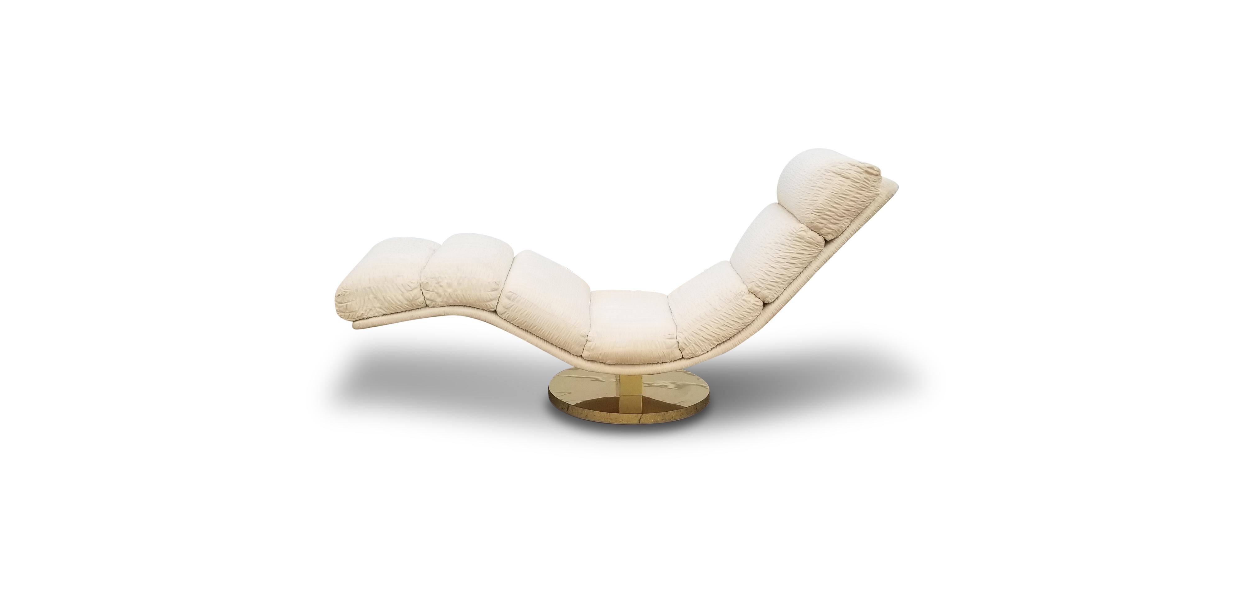 Milo Baughman for Thayer Coggin swivel ‘Wave’ chaise longue.