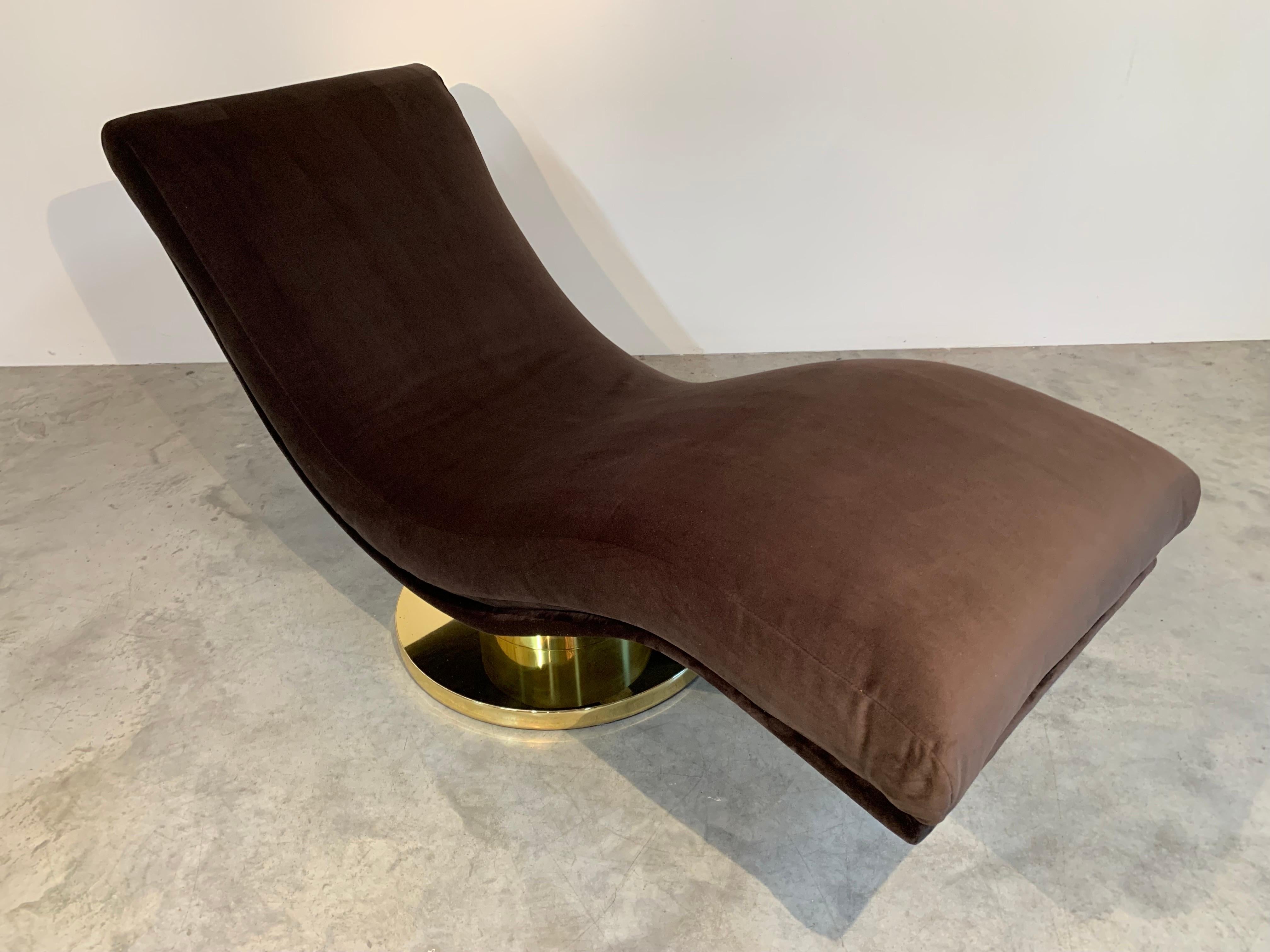 Milo baughman for Thayer Coggin swiveling ‘Wave’ Chaise Lounge in 