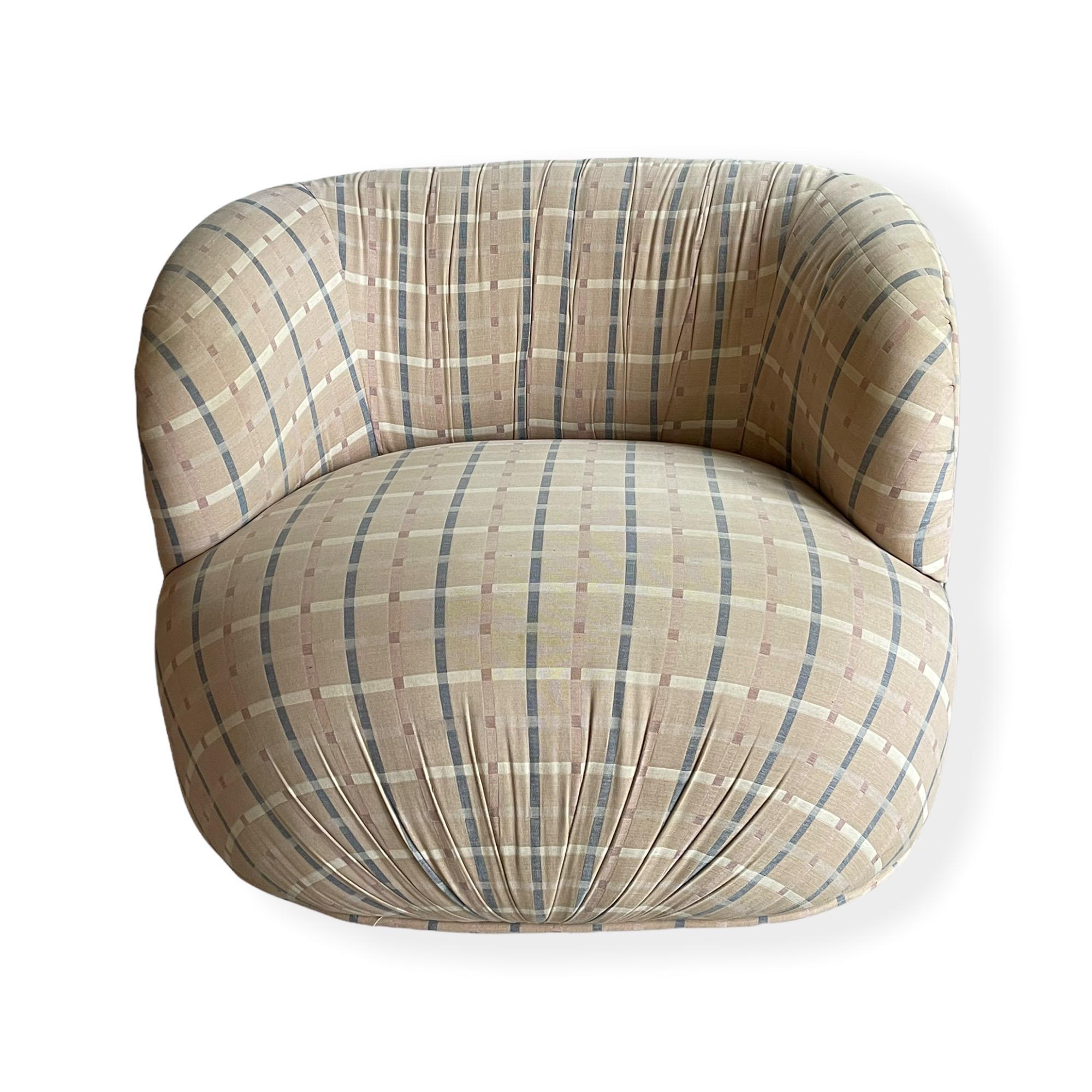 Mid-Century Modern Milo Baughman for Thayer Coggin Swiveling Lounge Chair & Ottoman