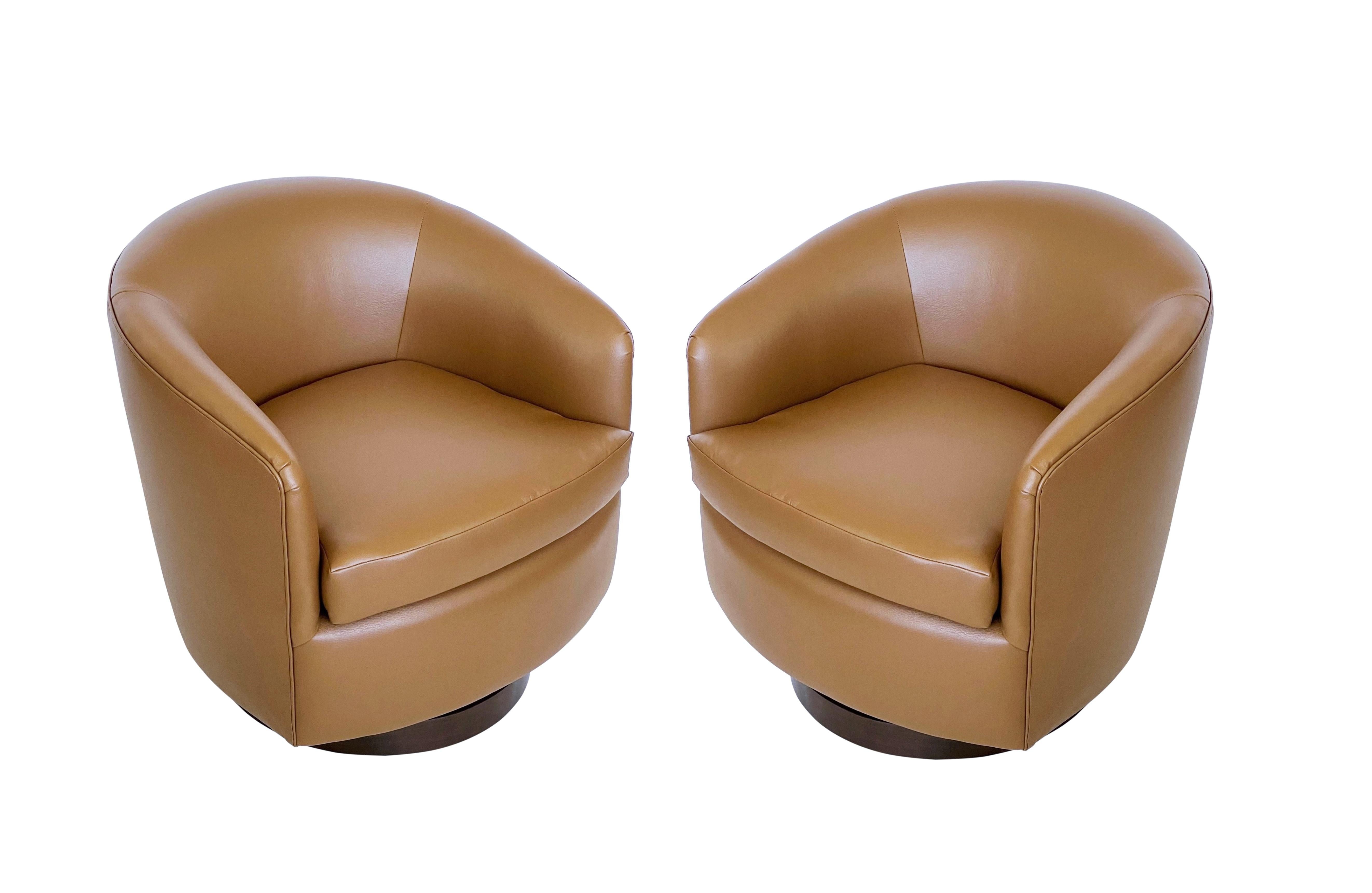 Mid-Century Modern Milo Baughman for Thayer Coggin Tilt & Swivel Lounge Chairs For Sale