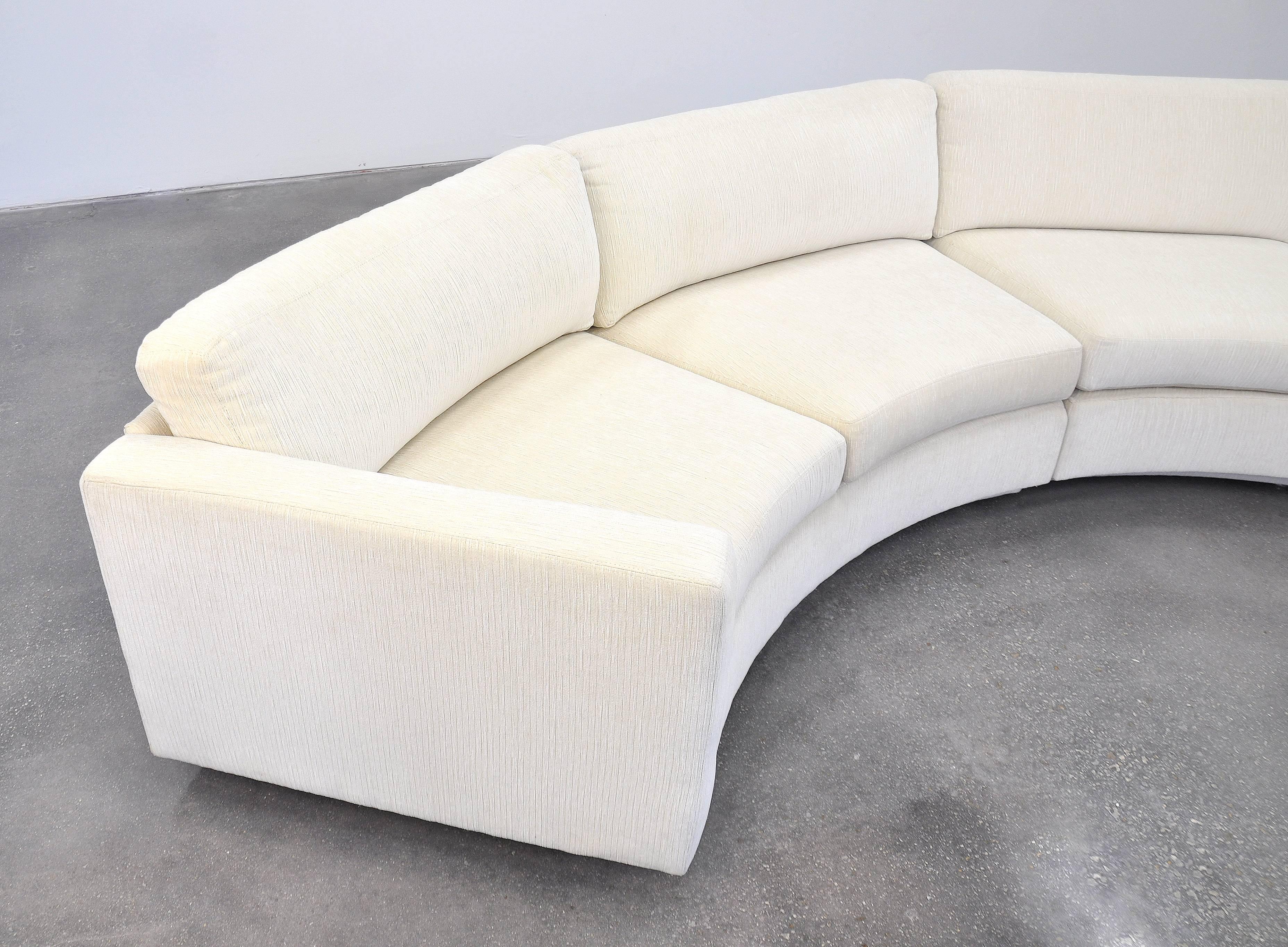 Milo Baughman for Thayer Coggin White Sectional Circle Sofa In Good Condition In Miami, FL