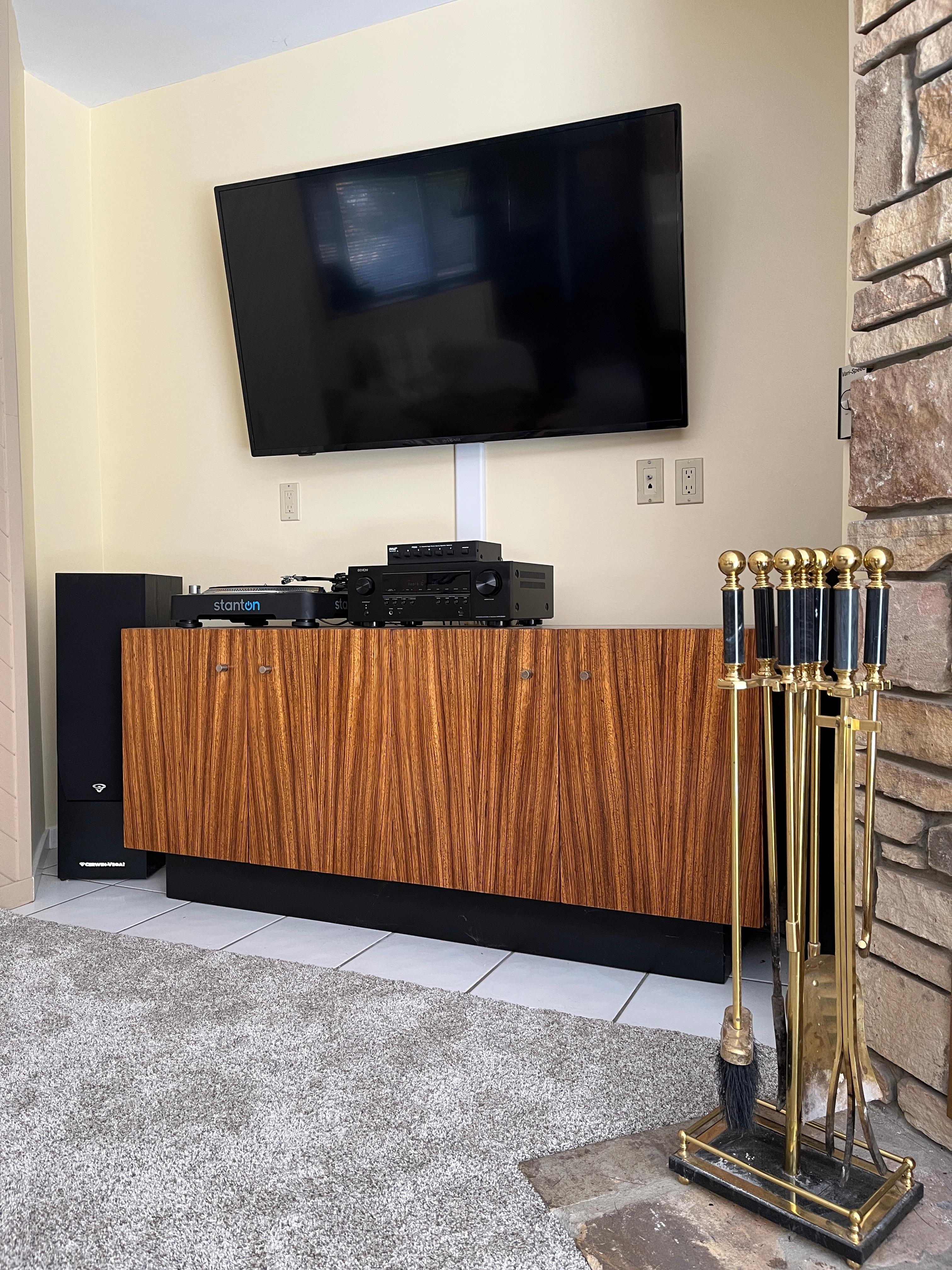 Milo Baughman para Thayer Coggin Armario credenza de madera de cebra en Bueno estado para la venta en Chattanooga, TN