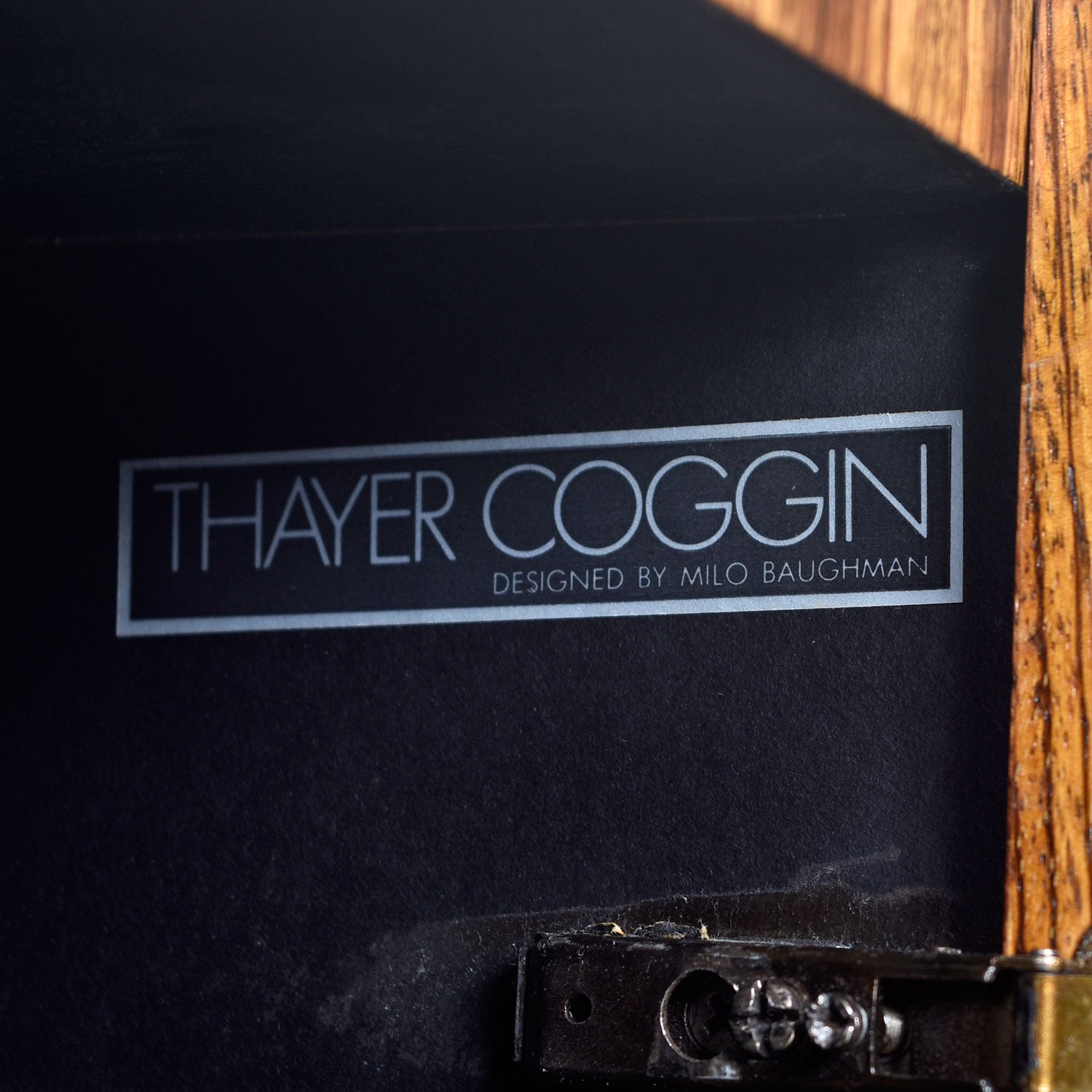 Milo Baughman para Thayer Coggin Armario credenza de madera de cebra finales del siglo XX en venta