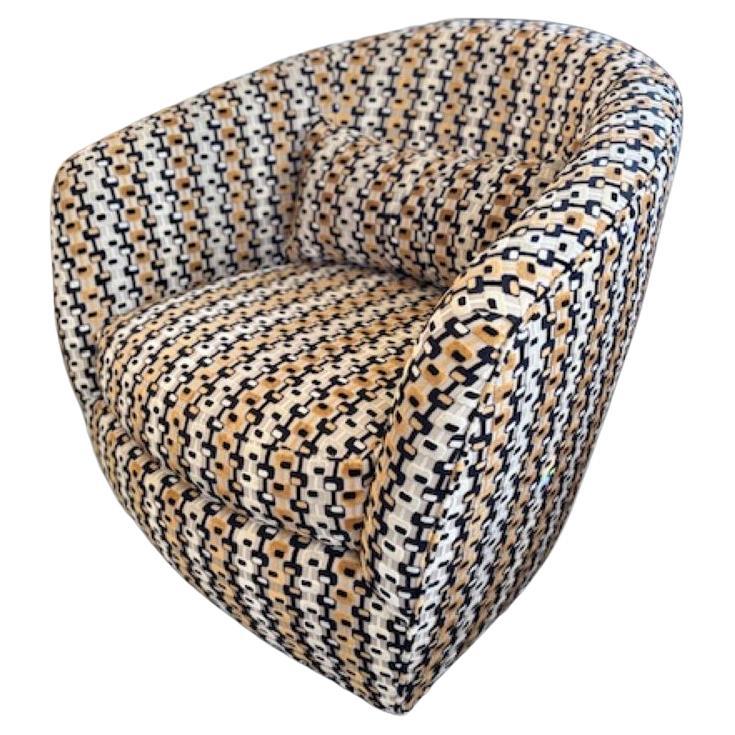 Milo Baughman for Thayer Coggins Swivel Arm Chair For Sale