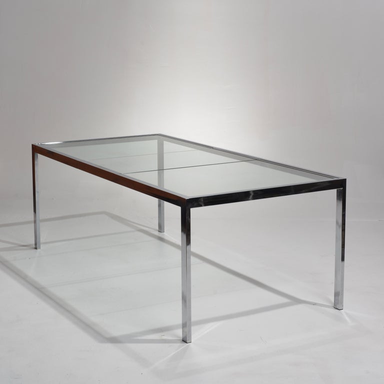 DIA Glass and Chrome Expandable Dining Table In Good Condition For Sale In Los Angeles, CA