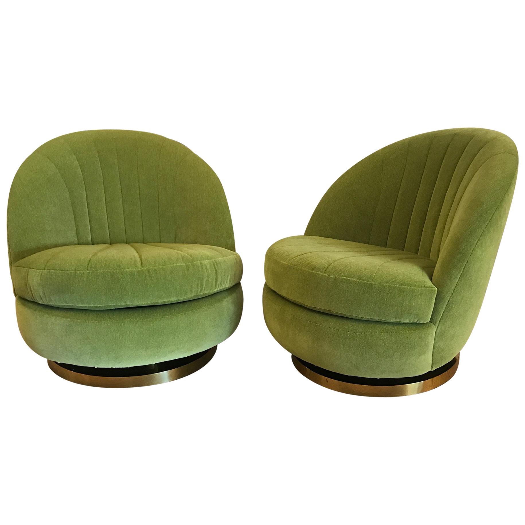 Milo Baughman, Green Swivel and Tilt Lounge Chairs, USA, 1970s