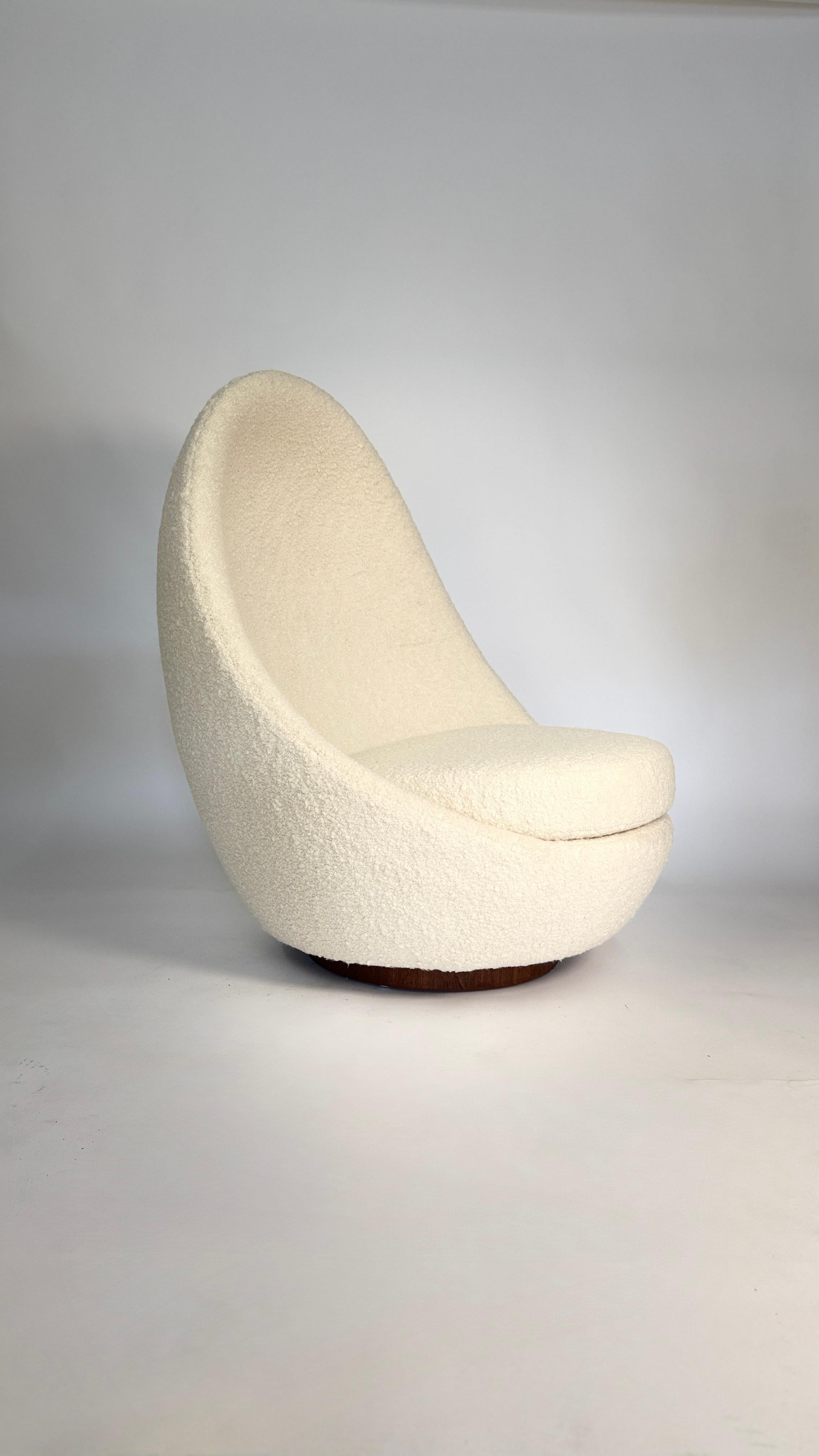 Silla mecedora Milo Baughman de respaldo alto para Thayer Coggin en Bueno estado para la venta en San Diego, CA