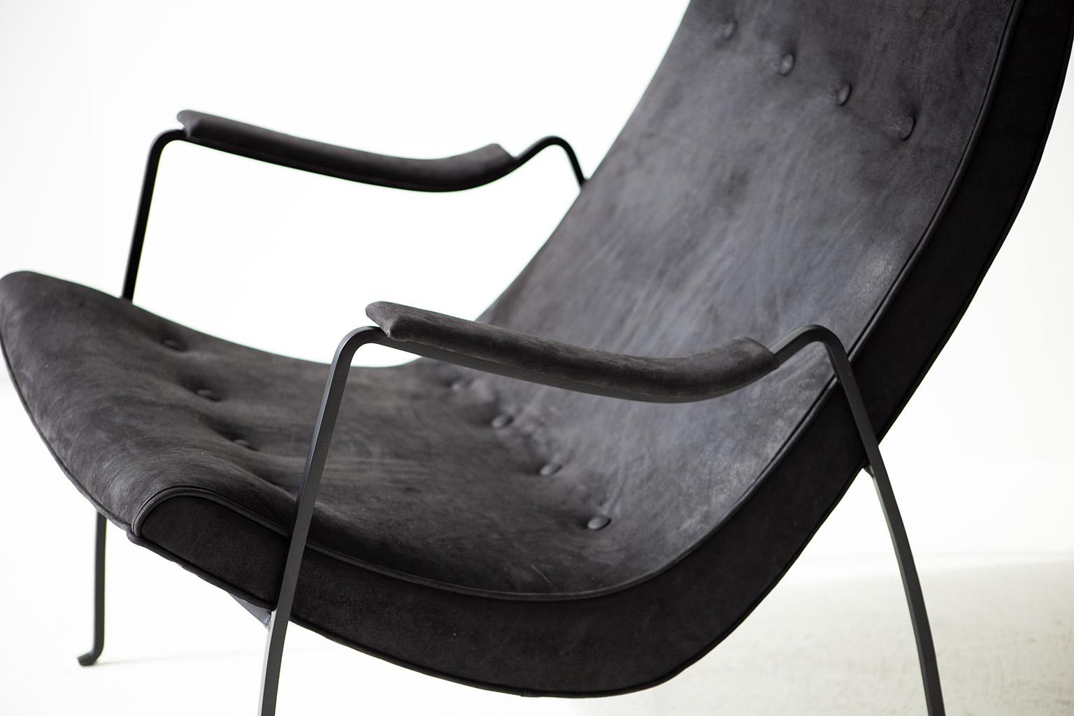 Mid-20th Century Milo Baughman Iron and Leather Lounge Chair for Thayer Coggin