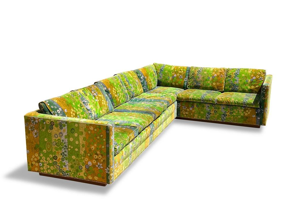 Mid-Century Modern Milo Baughman Jack Lenor Larsen Velvet Sectional Sofa in Green Primavera 1970s