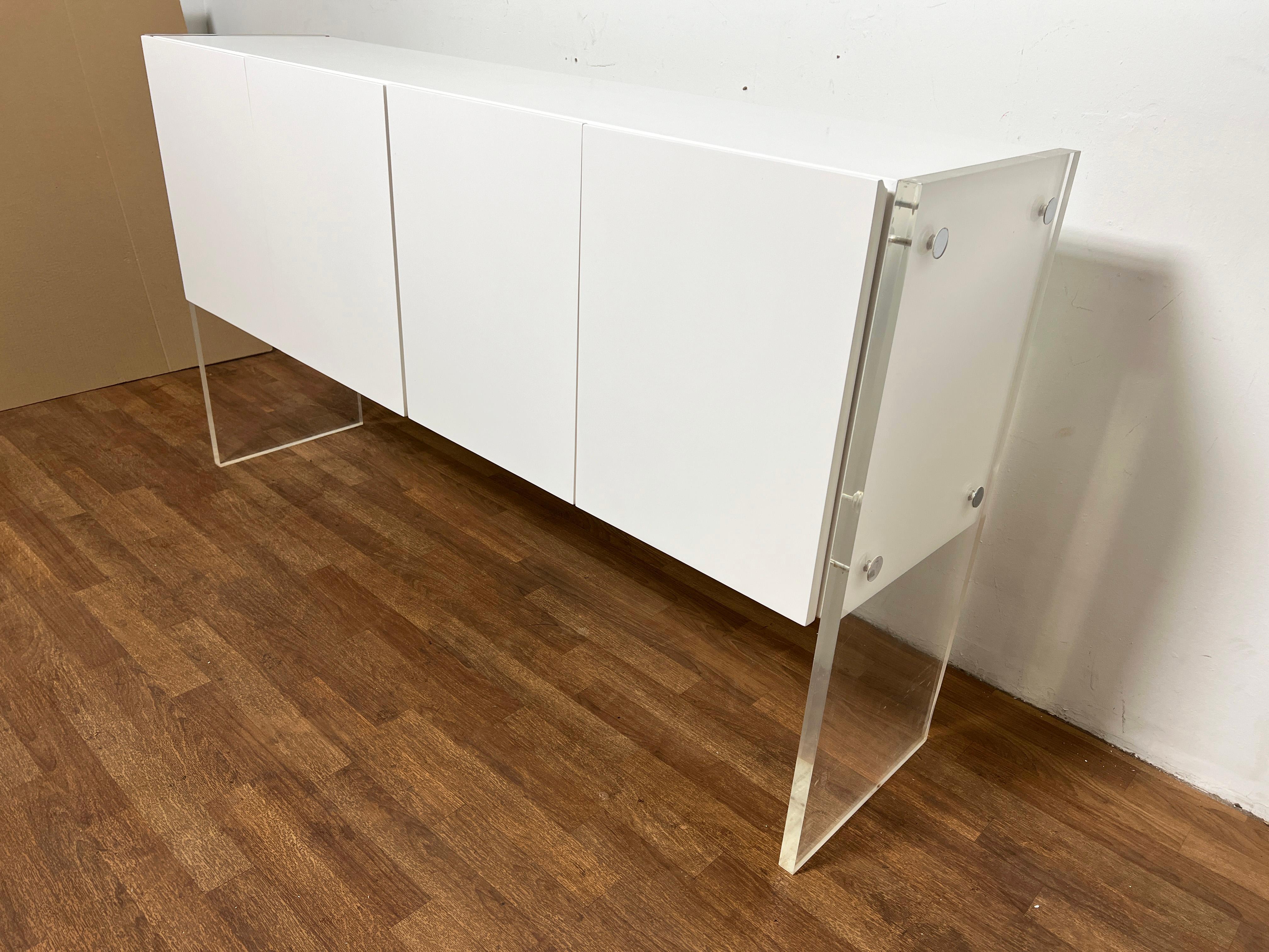 Milo Baughman Lacquered Credenza with Lucite Sides, Circa 1970s In Good Condition In Peabody, MA