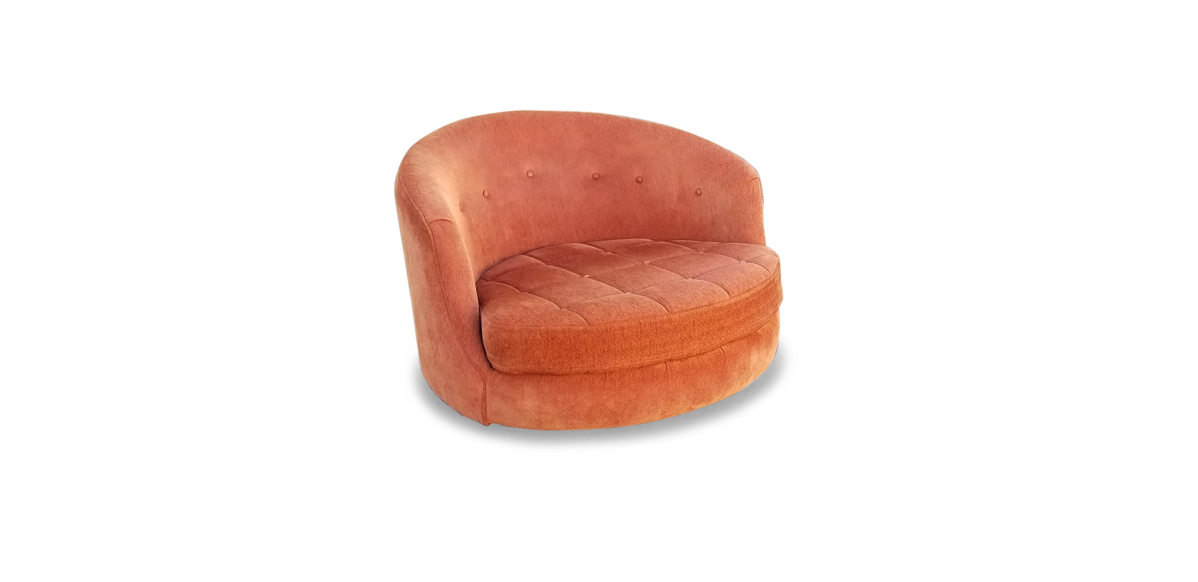 Milo Baughman Large Swivel Lounge Chair 1