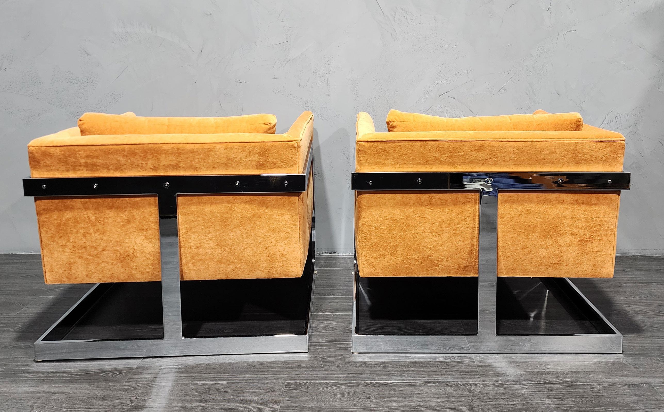 Américain Milo Baughman - Grandes chaises longues à dossier en T en microfibre orange en vente