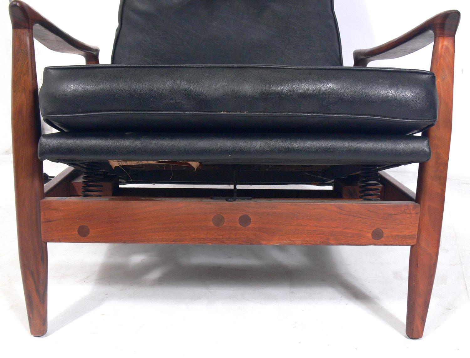 Mid-Century Modern Milo Baughman Lounge Chair and Ottoman