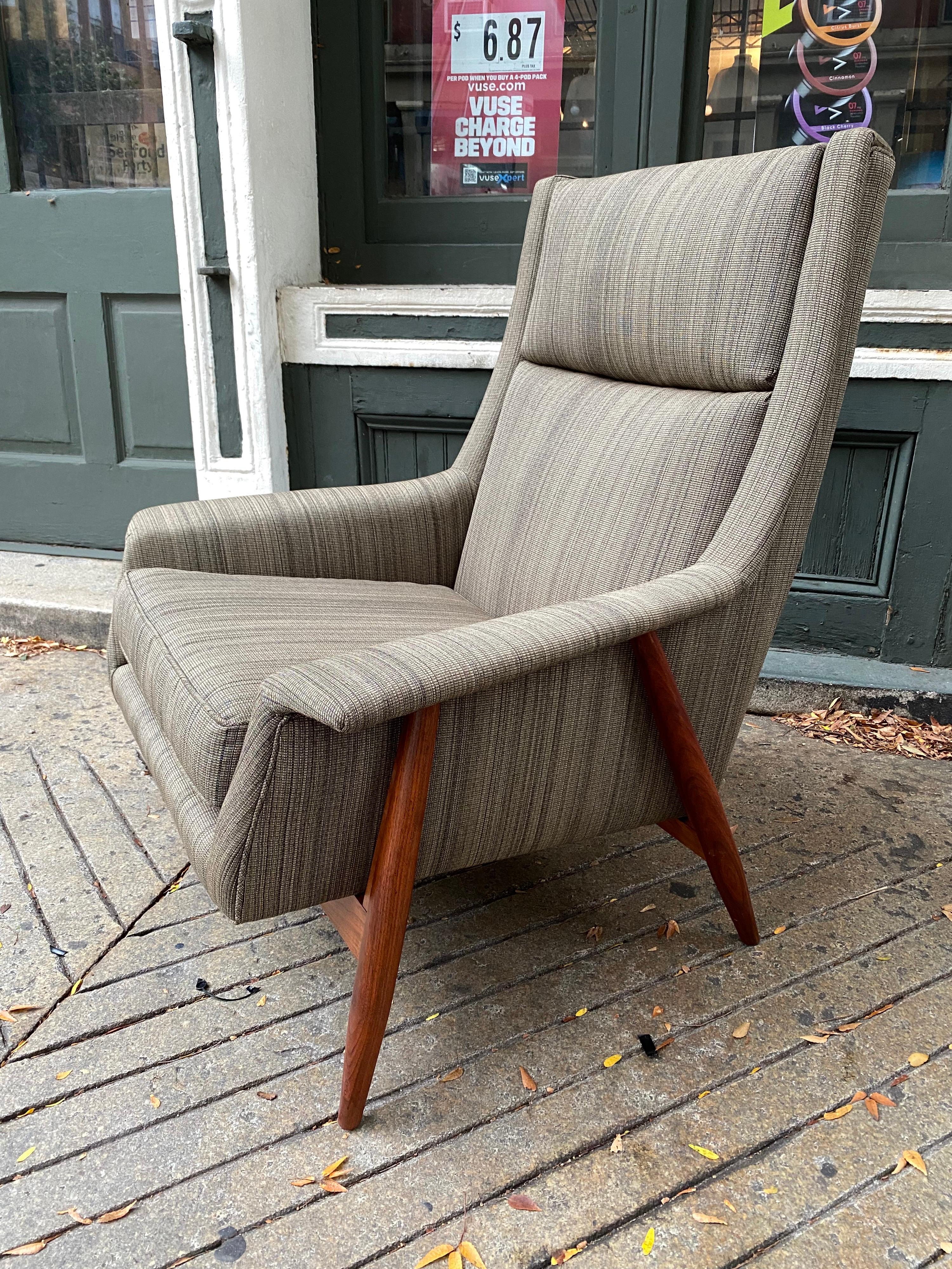 Milo Baughman Lounge Chair and Ottoman for Thayer Coggin 5