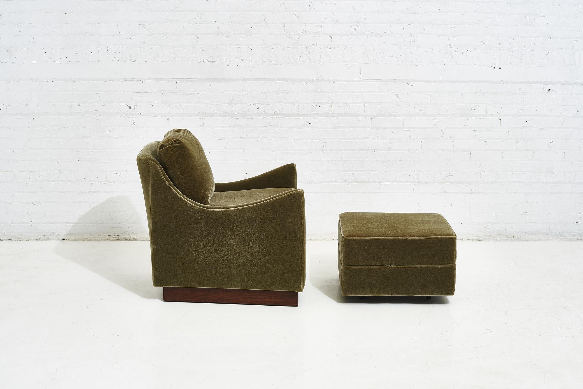Milo Baughman Lounge Chair with Ottoman, 1960’s In Good Condition In Chicago, IL