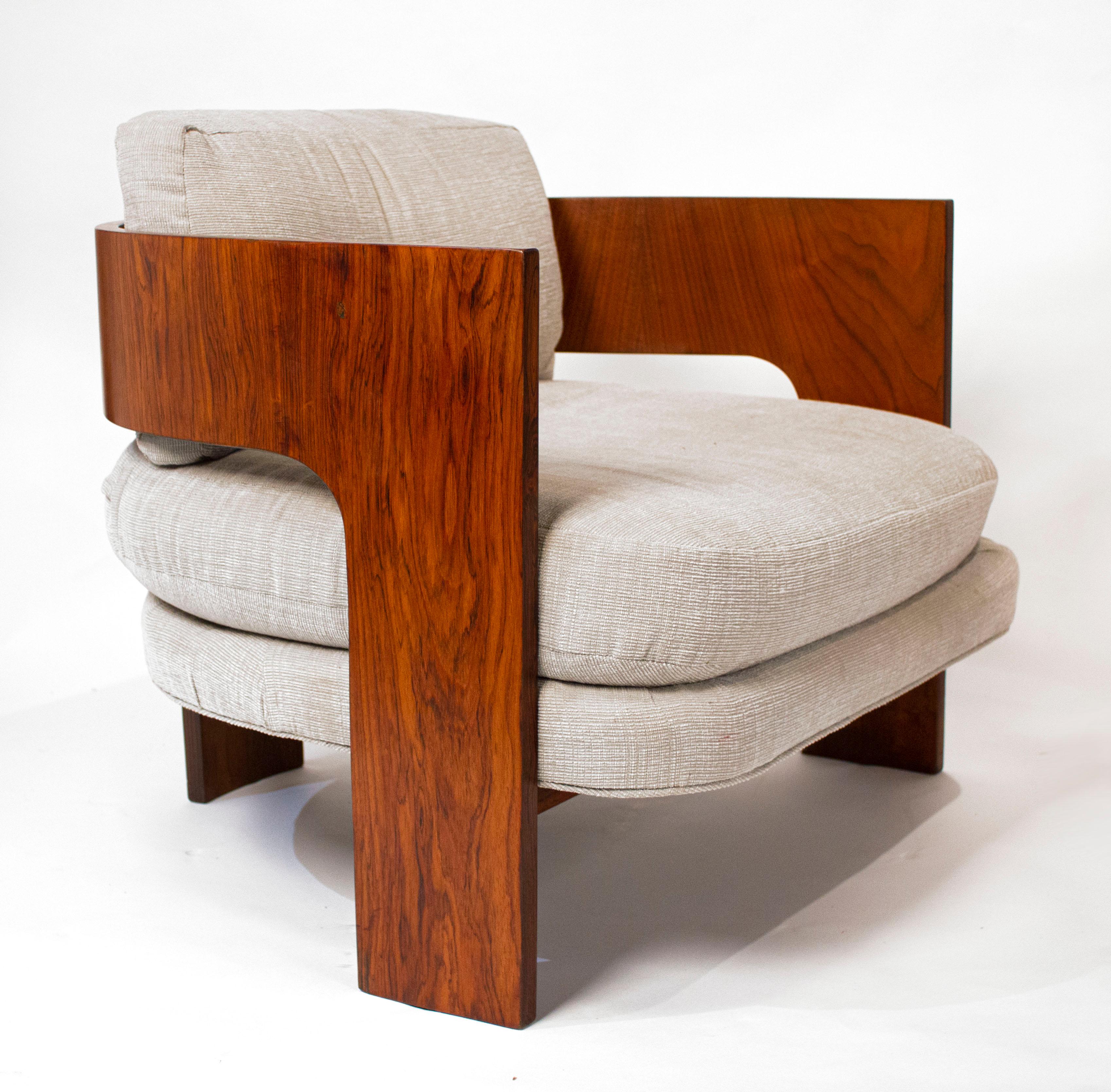 Milo Baughman Lounge Chairs Model ON-3 in Brazilian Rosewood for Thayer Coggin In Good Condition In Dallas, TX