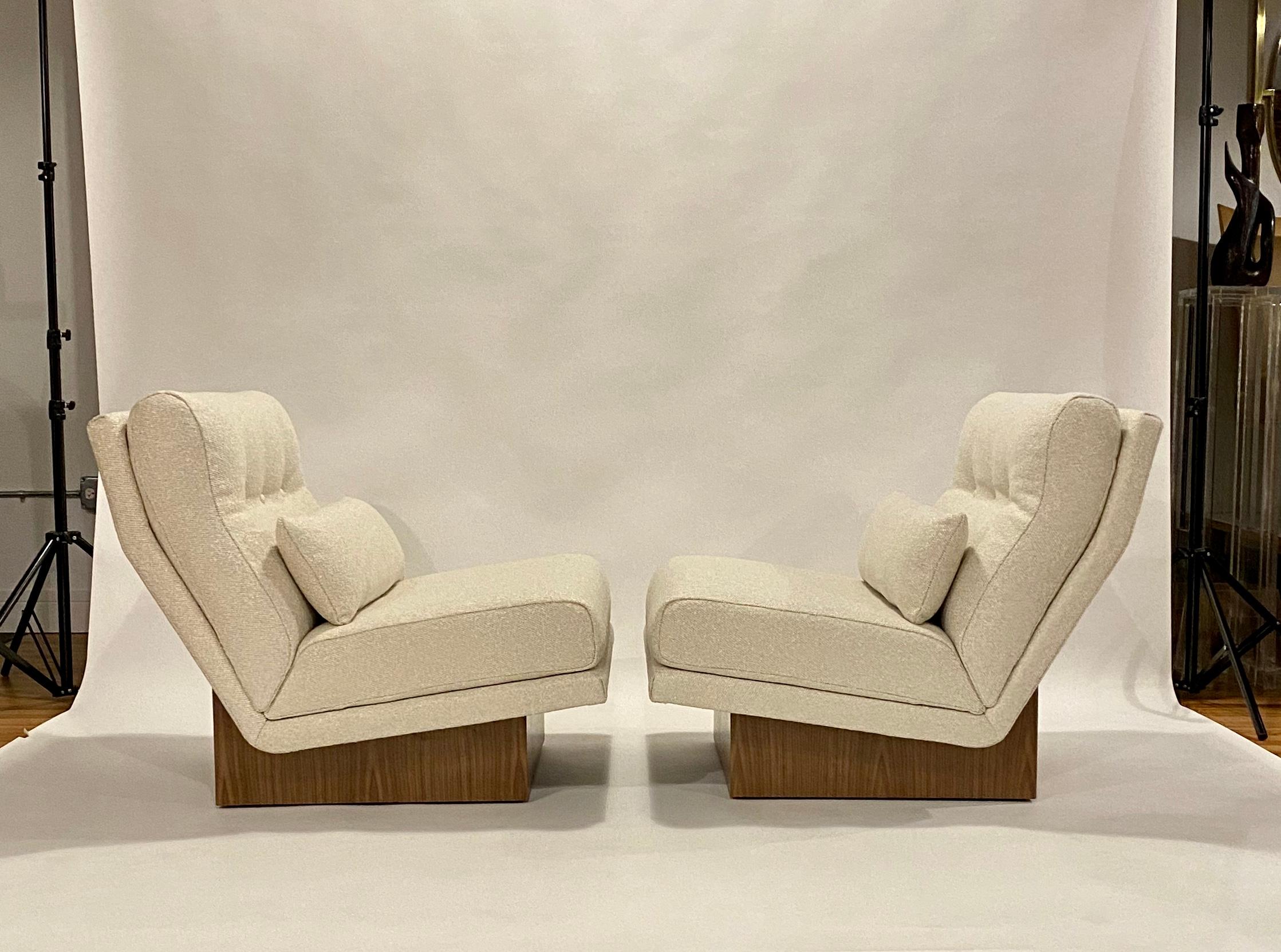 American Milo Baughman Lounge Chairs on Walnut Plinths