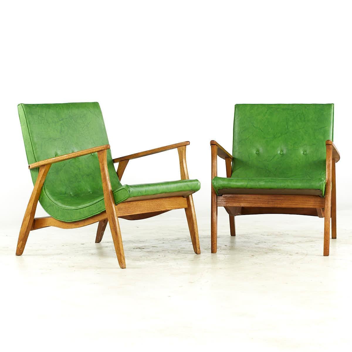 Milo Baughman Mid Century Green Scoop Lounge Chairs – Pair

This chair measures: 25.25 wide x 25.75 deep x 31.5 high, with a seat height of 17 and arm height/chair clearance 24.5 inches

All pieces of furniture can be had in what we call restored