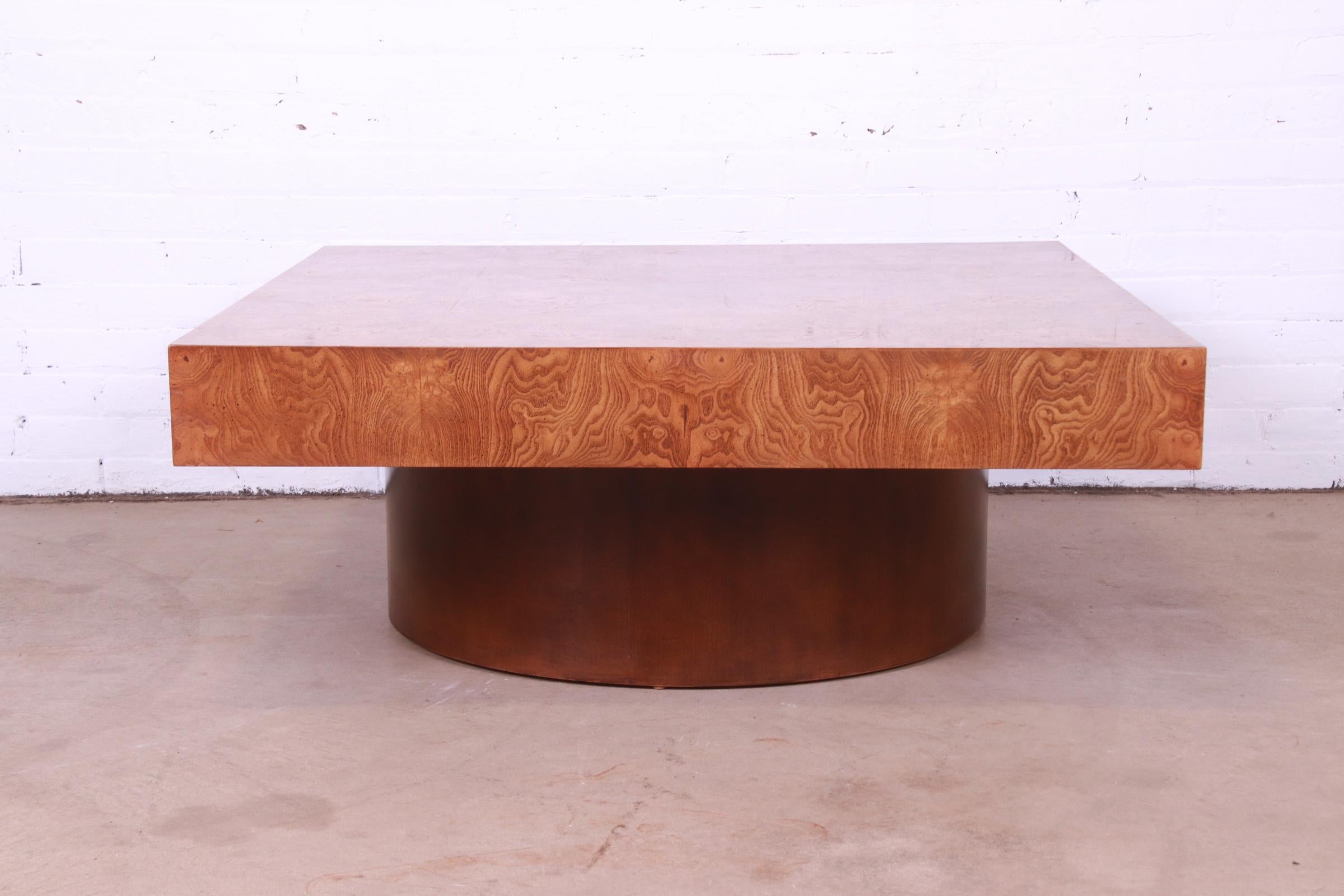 American Milo Baughman Mid-Century Modern Burl Wood Coffee Table, 1970s